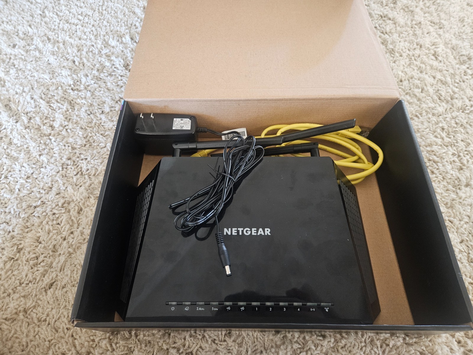 Netgear AC1750 R6400-100NAS 1300 Mbps 4-Port Gigabit Wireless AC Router