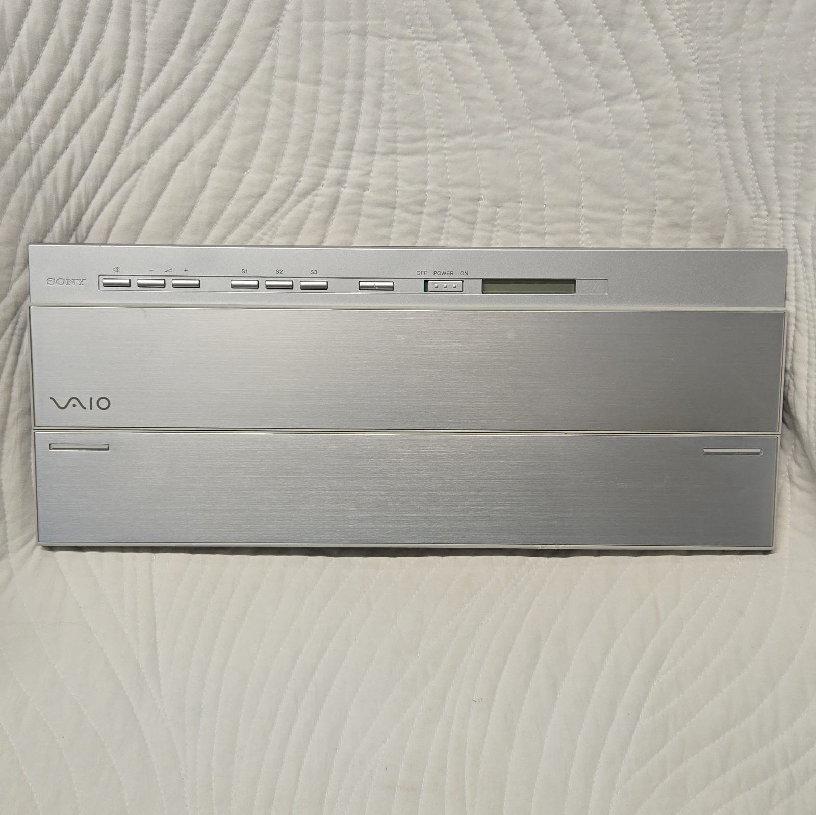 SONY Vaio VGP-WKB5US Wireless Keyboard ~ Powers On As-Is