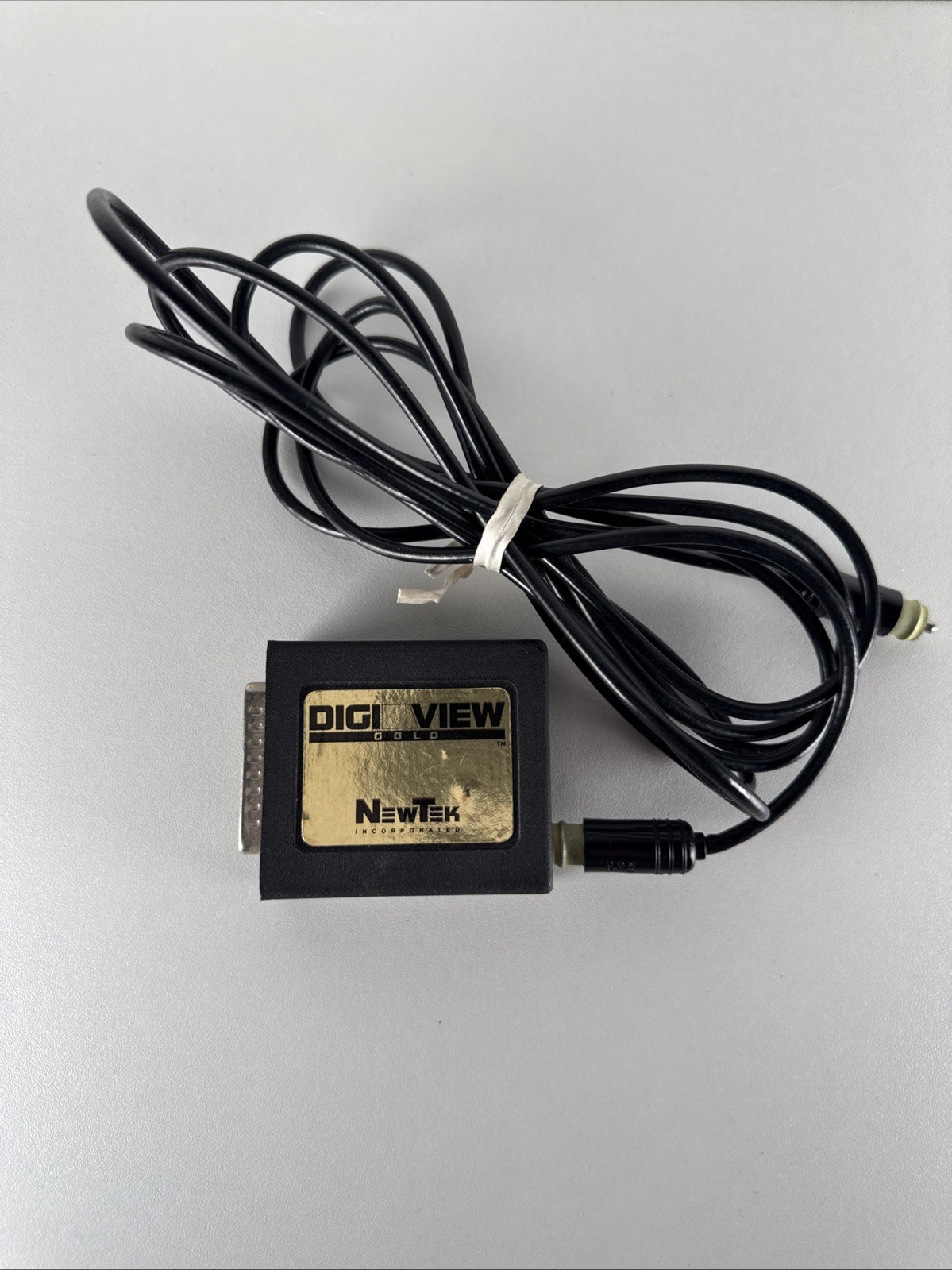 COMMODORE AMIGA -- DIGI VIEW GOLD NewTek Color Digitizer 