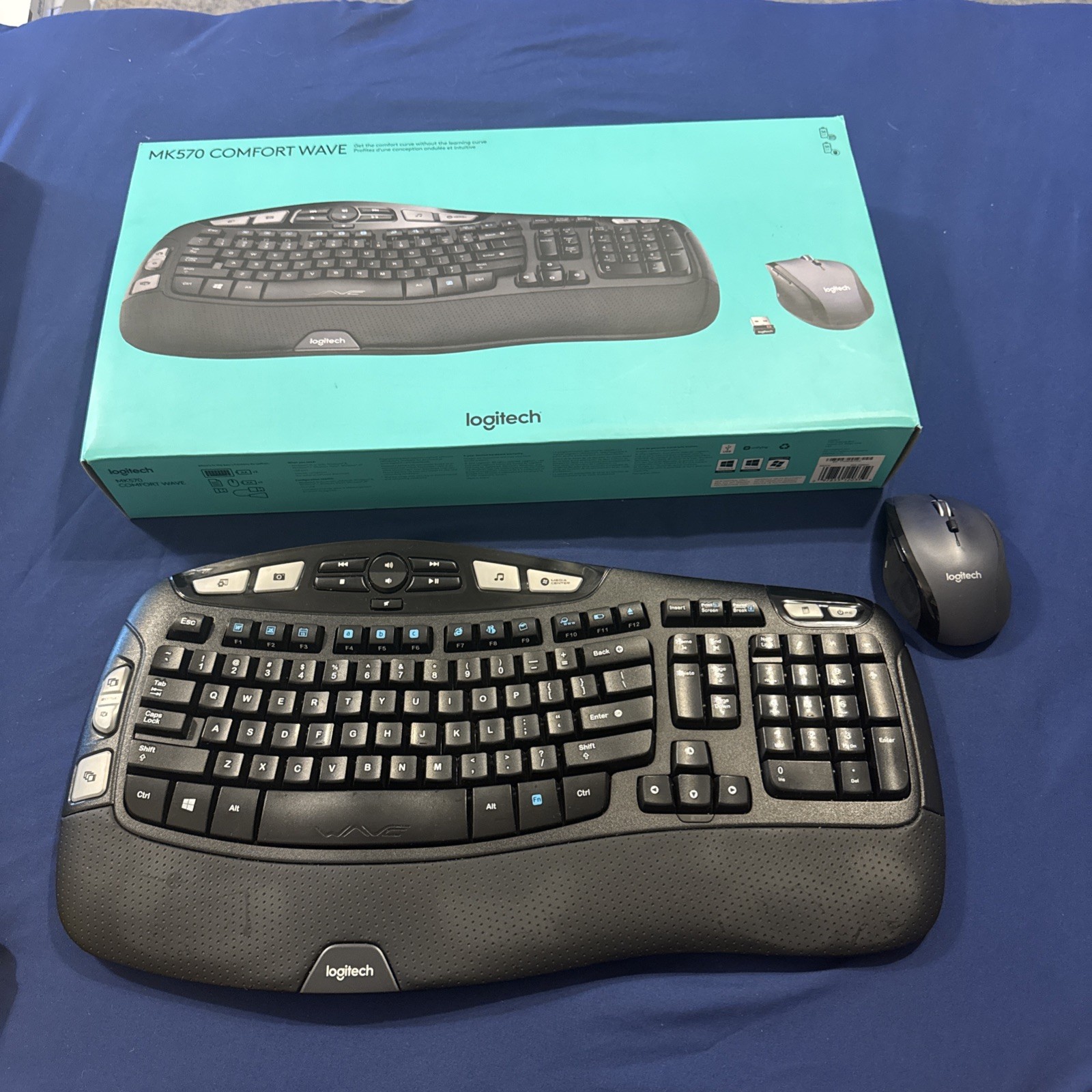 Logitech MK570 Wave Comfort Wireless Keyboard w/mouse & USB Dongle in Box