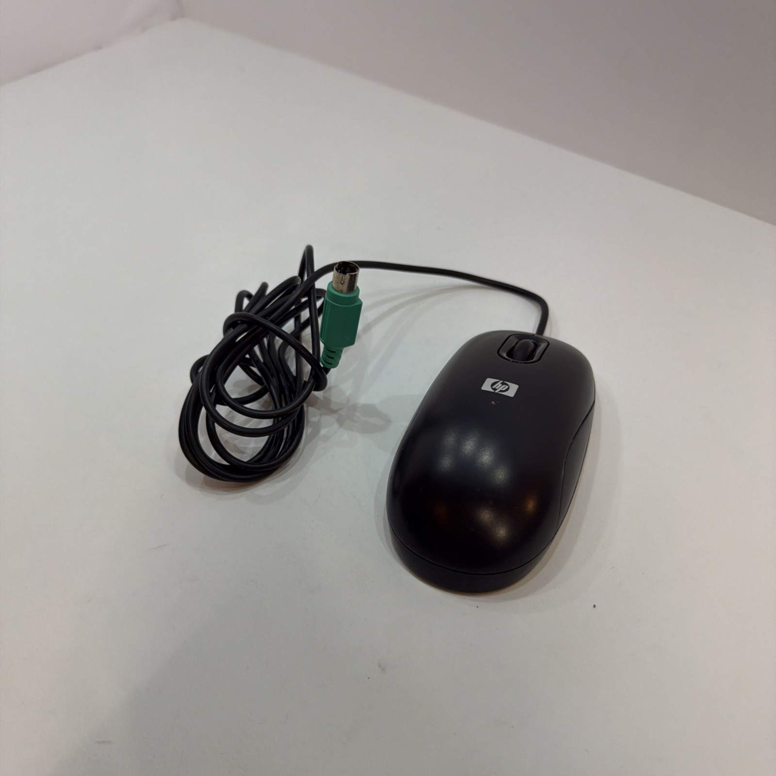 Genuine HP (M60PB)  PS/2 Wired Black Computer Optical Mouse NOT USB - Used Works