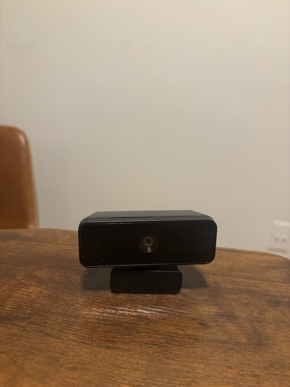 Lenovo Essential 2MP Full HD Webcam - Black (4XC1B34802)