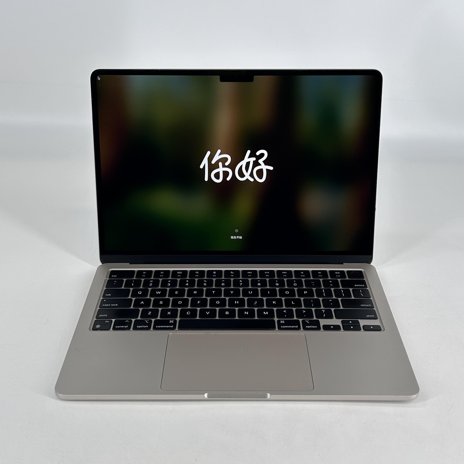 MacBook Air 13 2022 M2 8-Core CPU 10-Core GPU 8GB 512GB Starlight