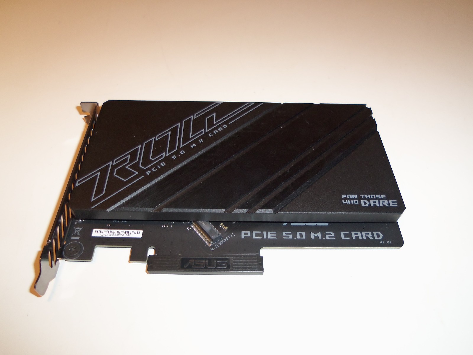 ASUS ROG PCIE 5.0 M.2 CARD 1 SLOT NVME M.2 SSD EXPANSION CARD