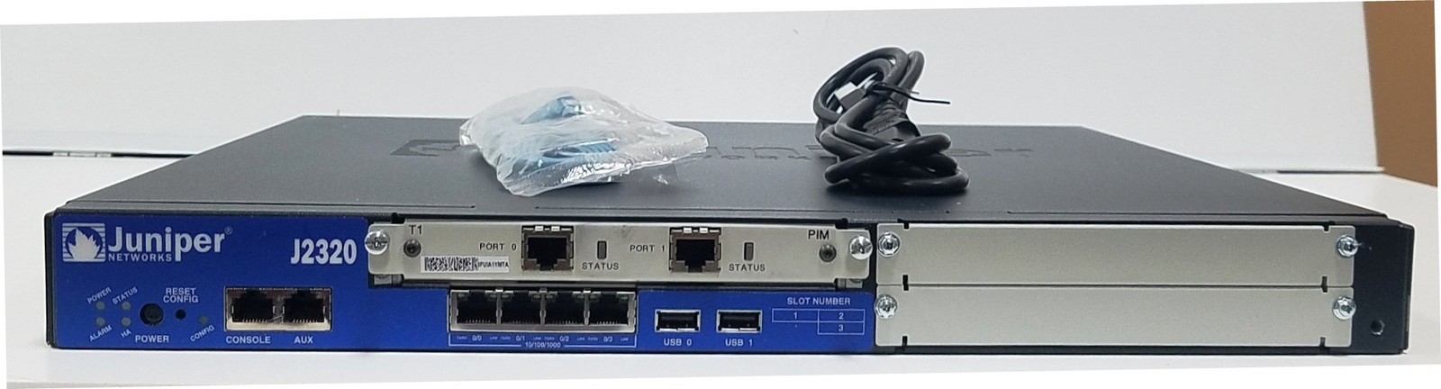 Juniper Networking J2320-JB-SC J2320 Junos 1GB DRAM 1GB Flash 3XPIM Slots