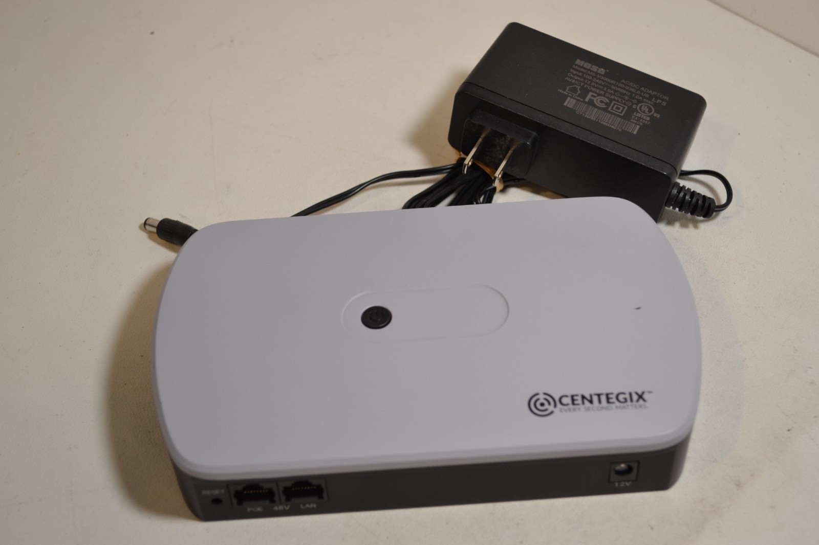 Centegix DCF-1036P Mini DC UPS 36W 10400mAh Battery Backup PoE Router