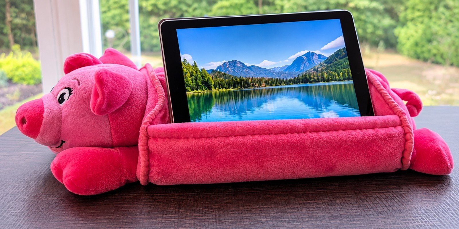 LapGear Lap Pets Pink Pig Plush Tablet Book Pillow Stand Model 36118