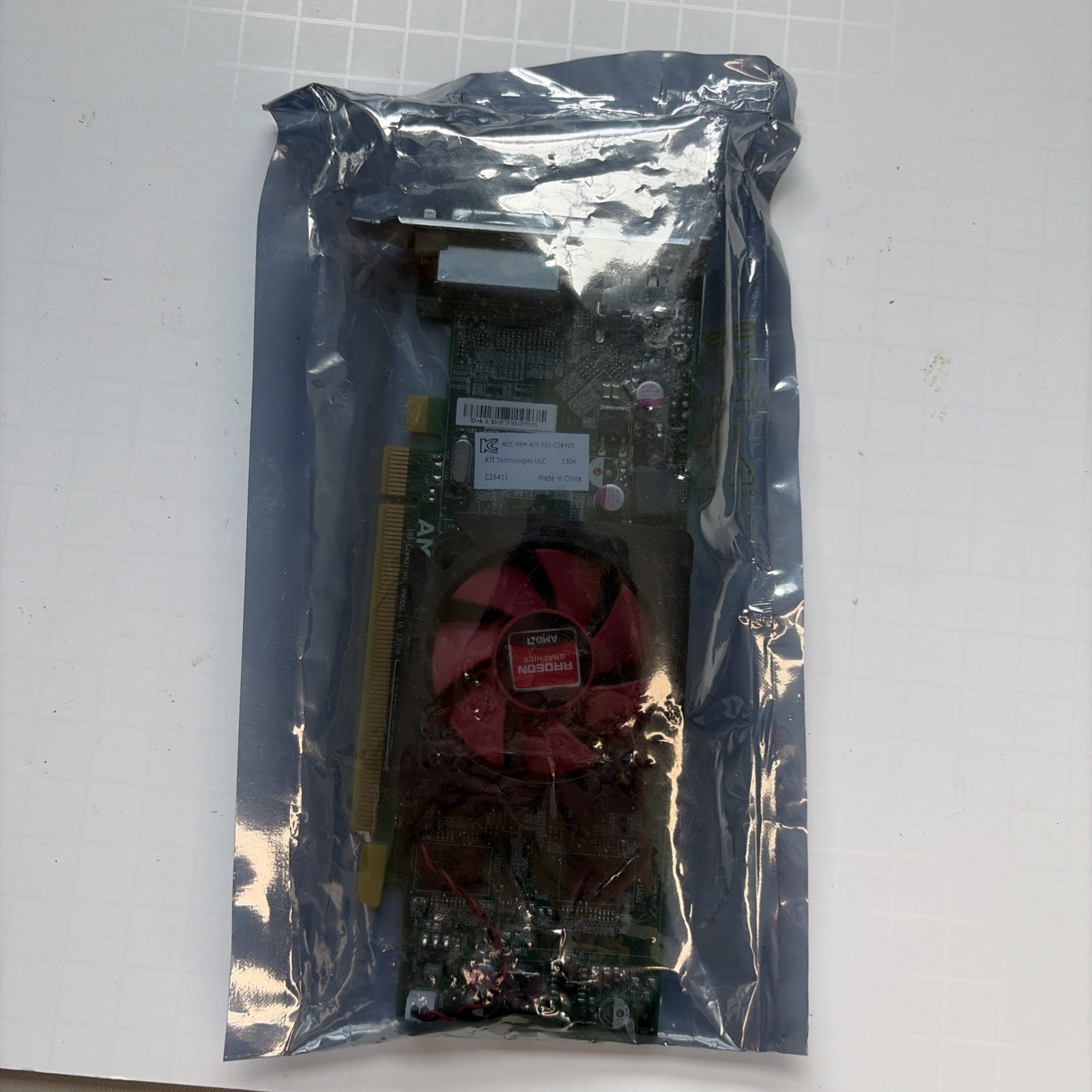 Dell AMD ATI Radeon HD 6450 1GB GDDR3 Low Profile Video Graphics Card