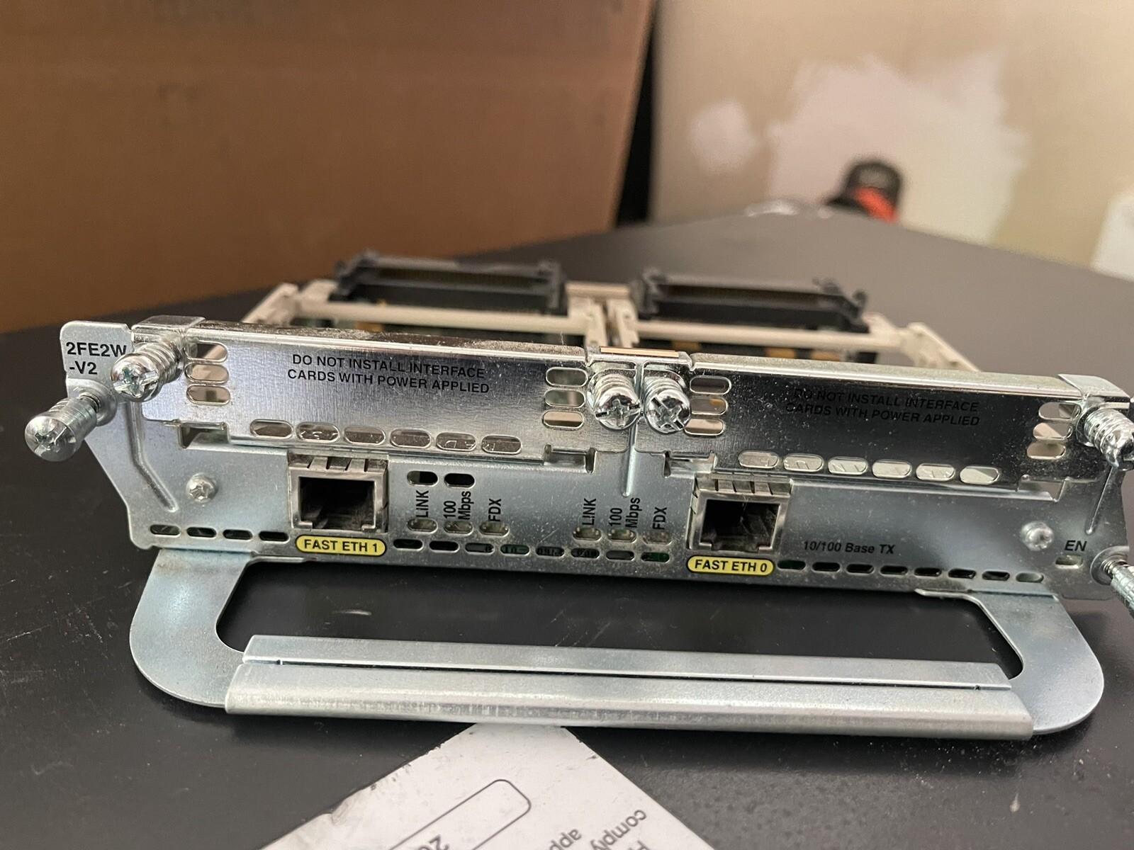 Cisco 2-Port 10/100 & 2-Slot WIC/VWIC Network Module NM-2FE2W-V2