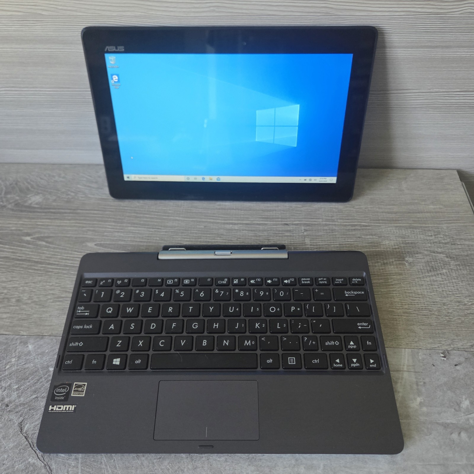 ASUS Transformer Book T100TA 10.1" 2-in-1 Touch Laptop 64GB 2GB Win 10 Mint