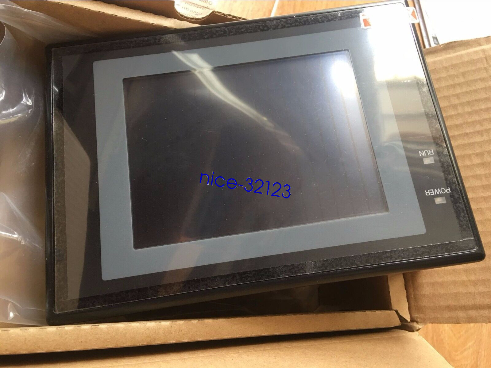 1PC Omron HMI NT31C-ST142B-EV2 New In Box NT31CST142BEV2 Expedited Shipping