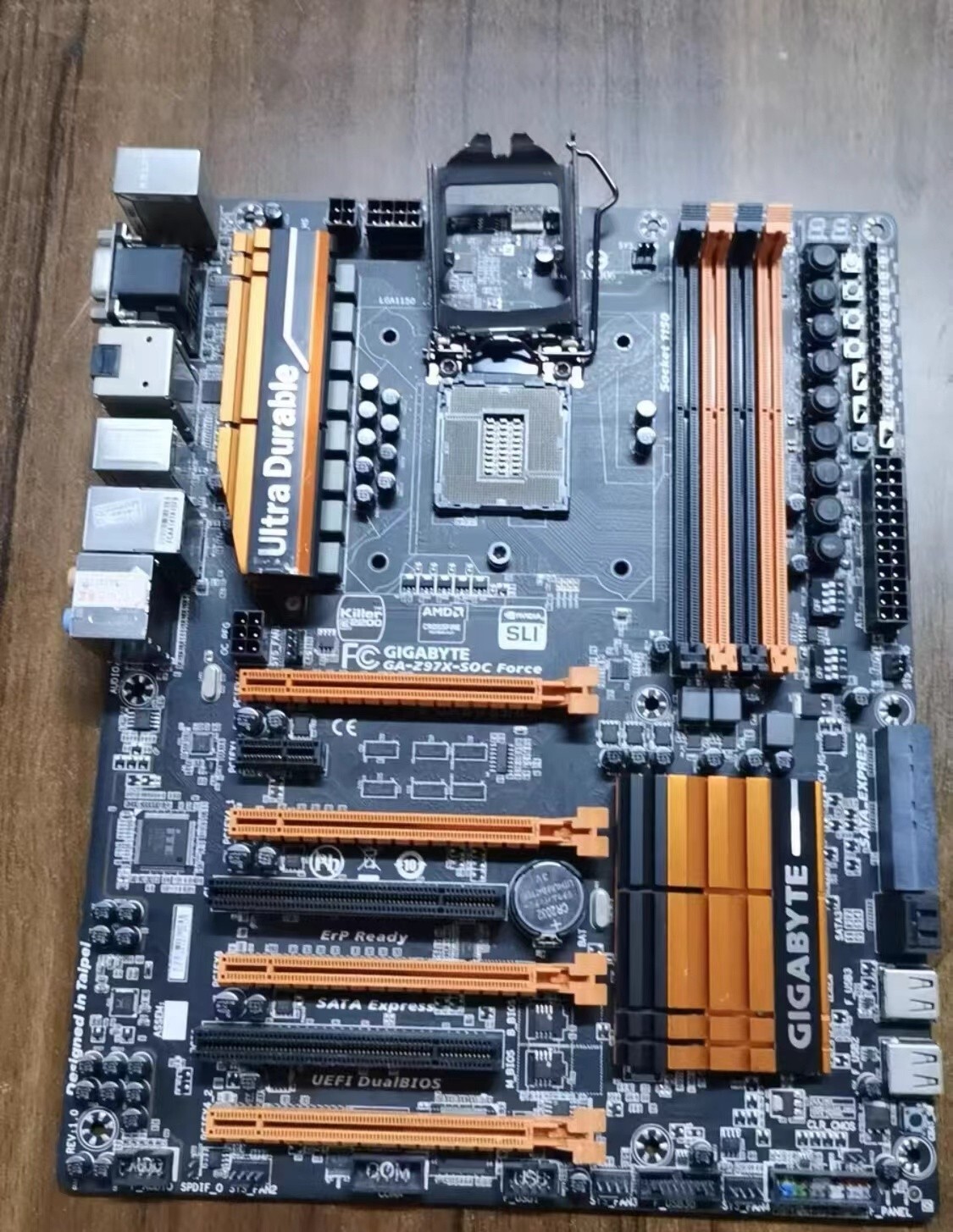 GigaByte GA-Z97X-SOC FORCE Intel Z97 LGA1150 DDR3 ATX Desktop Motherboard