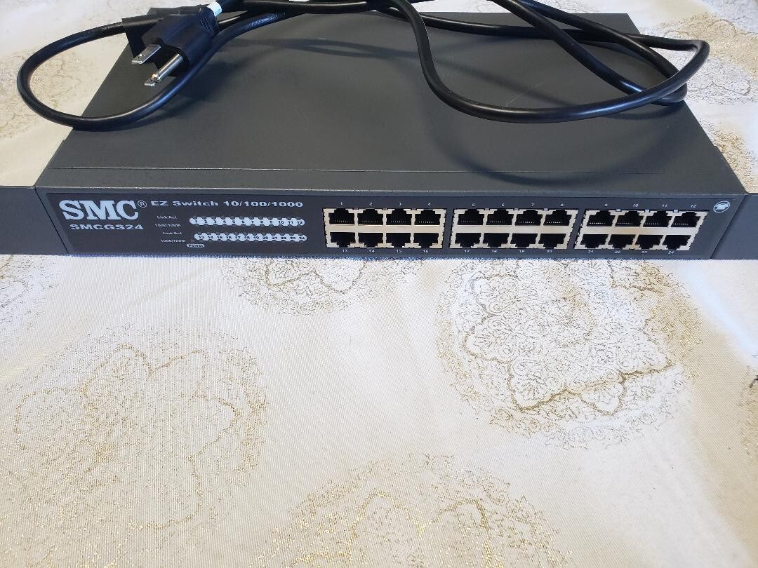 SMC Networks SMCGS24C-Smart 10/100/1000Mbps Smart 24 Ports Switch