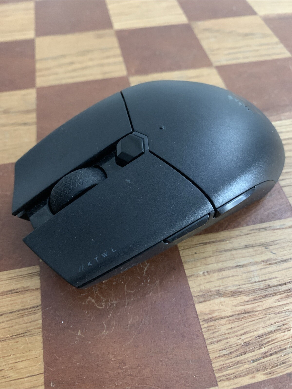 Corsair Katar Pro Wireless, Lightweight FPS/MOBA Gaming Mouse 10,000 DPI Used