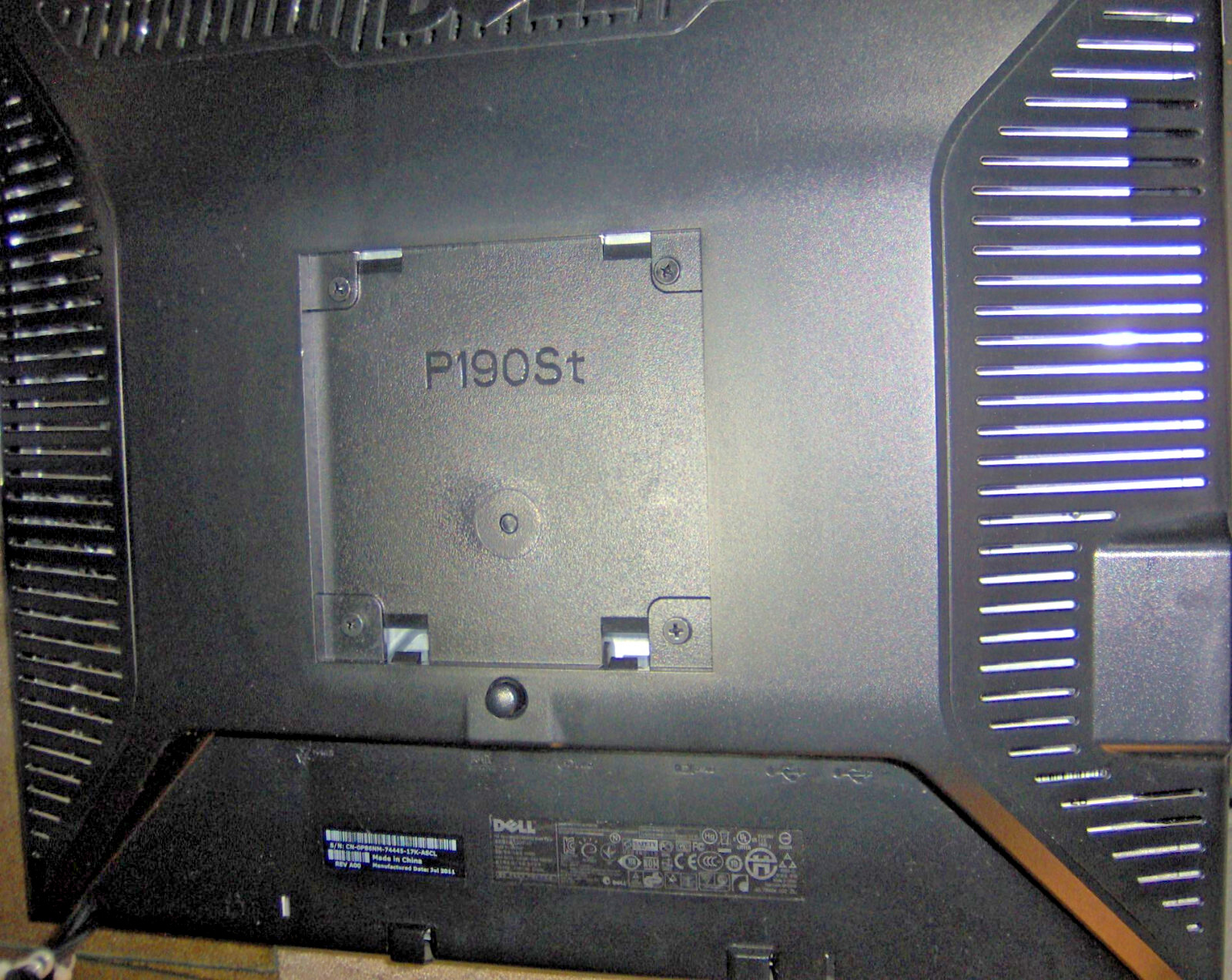 DELL P190St 19" LCD computer Professional panel monitor screen display 1280x1024