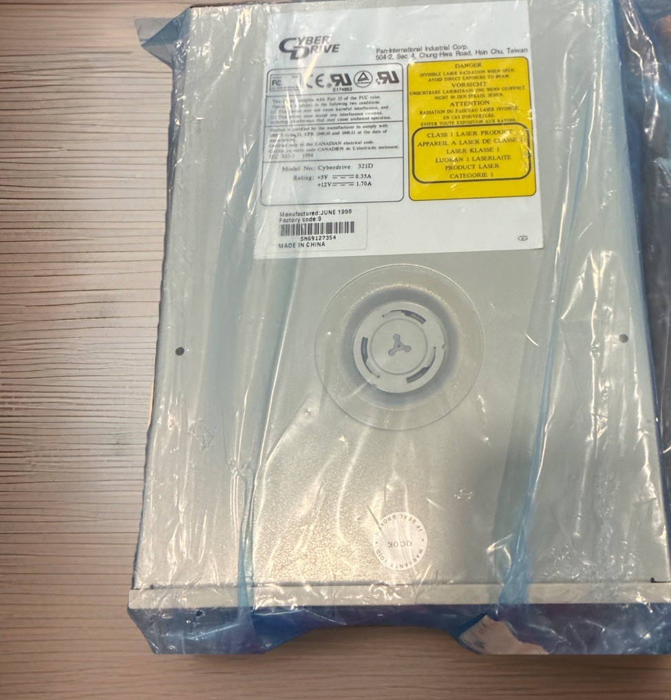 Hewlett Packard Cyber Drive 32x Speed Multimedia CD-Rom Drive New