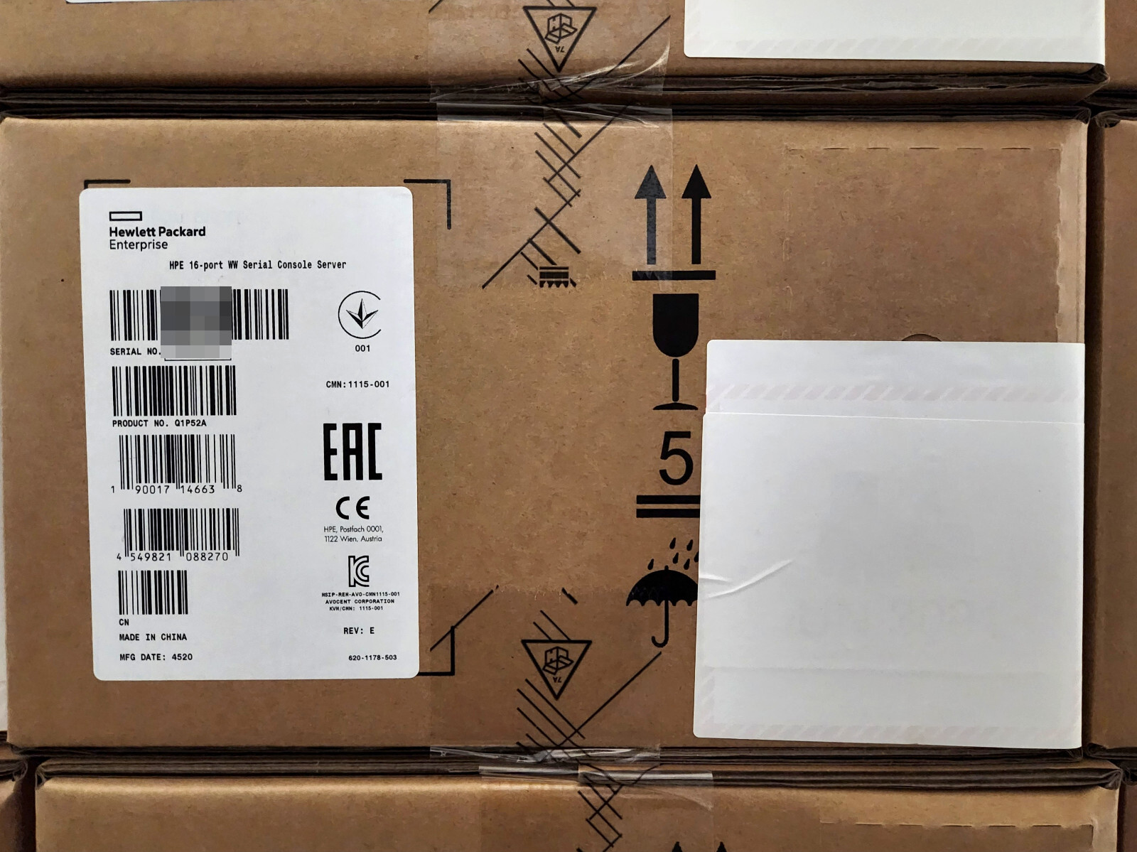HPE 16-port WW Serial Console Server Switch Q1P52A P02187-001