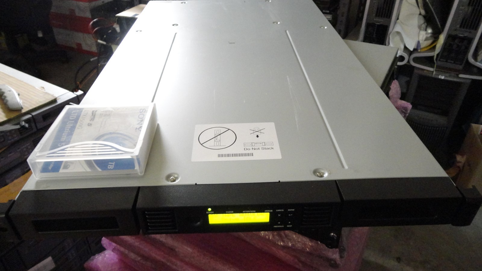 SUN Oracle 380-1651 1U Autoloader W/ LTO5 SAS HH Drive PN. 380-1644-02 380-1644