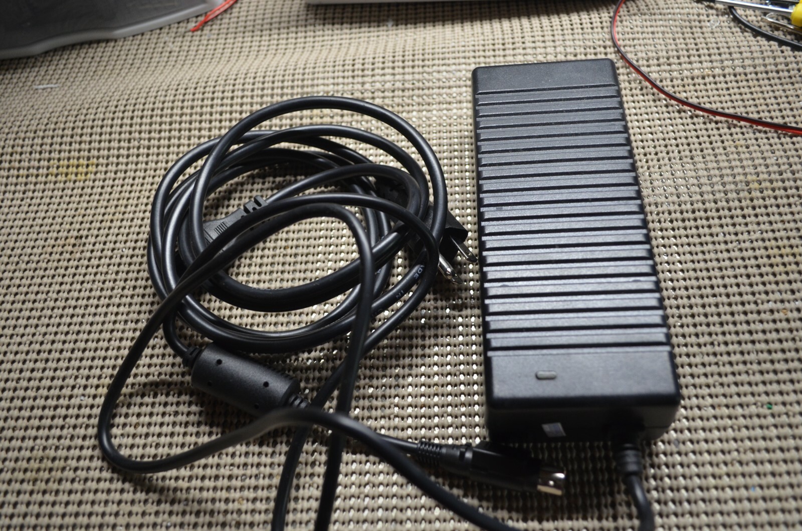 24V 4-Pin  AC Power Adapter 