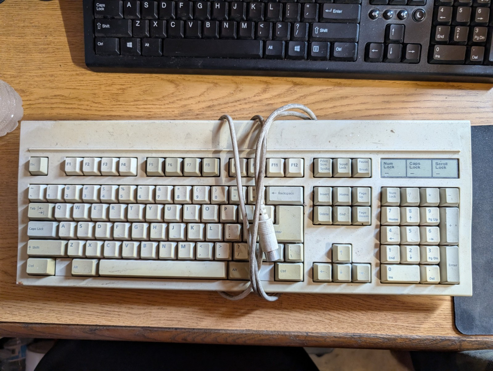 Vintage Keyboard BTC Pro Model BTC-55 SERIES BTC-55 Mechanical 5-Pin Untested