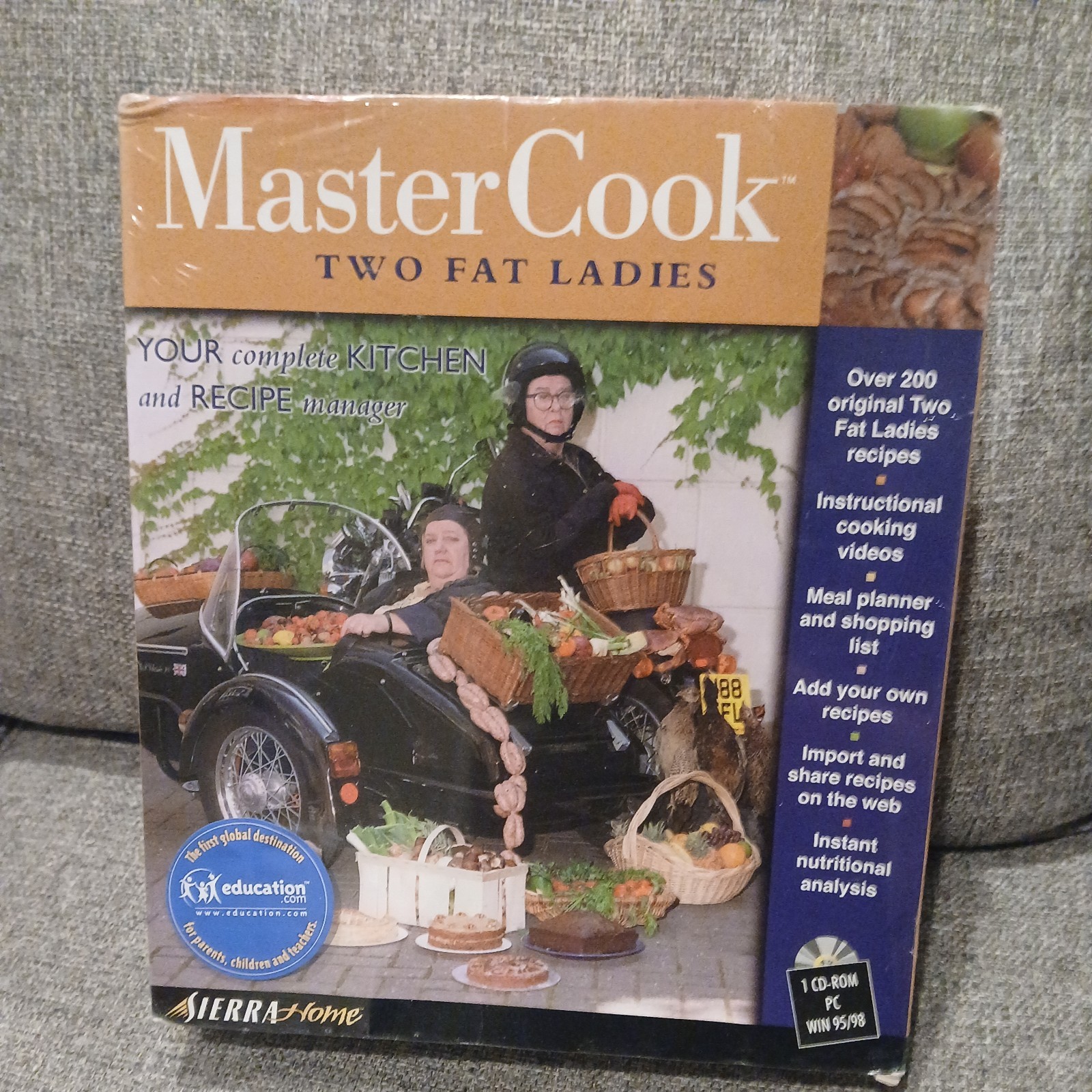 Sierra Home MasterCook Two Fat Ladies Cooking Software CD- Rom for PC Windows 98