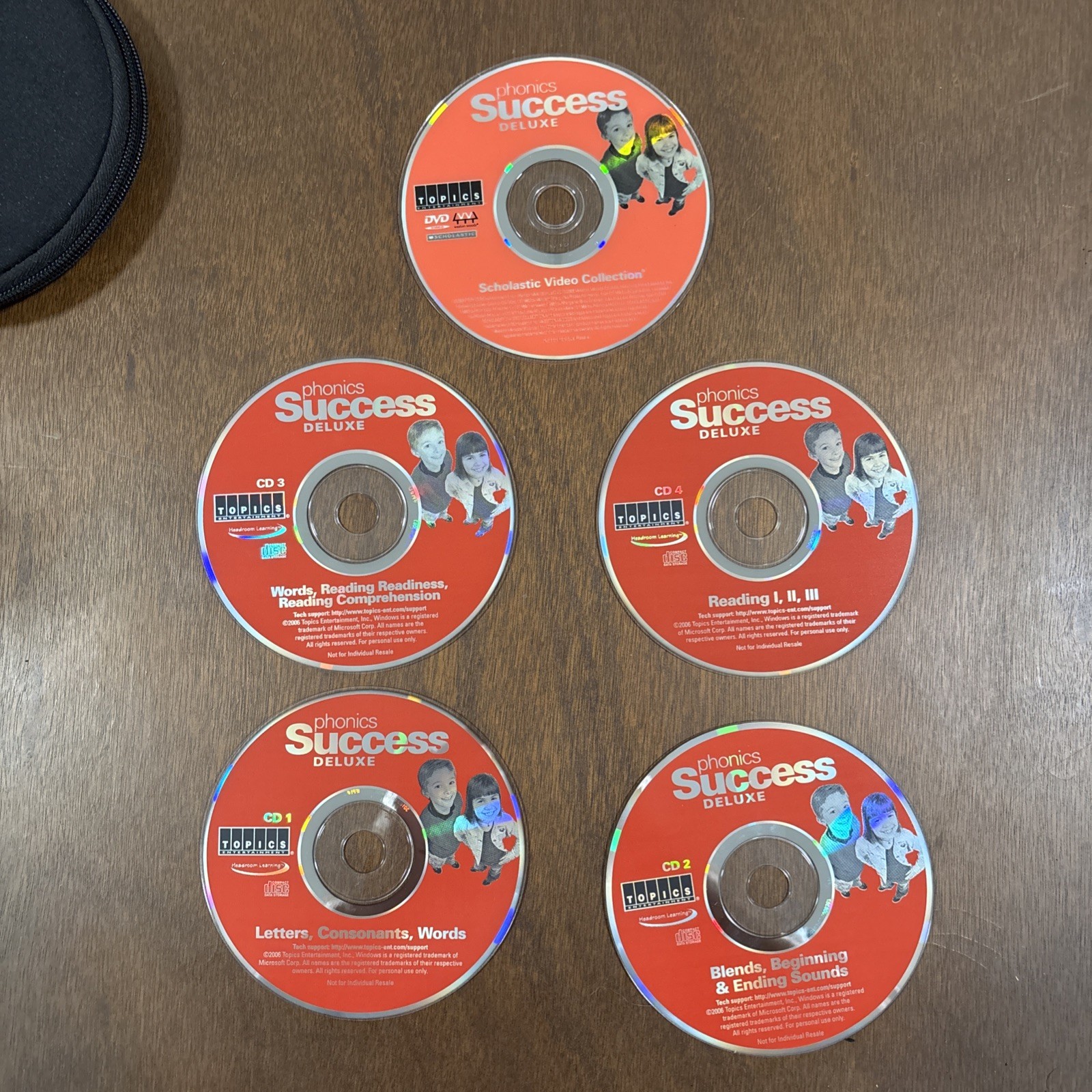 Topics Entertainment Phonics Success 4 Disc Set, CD/DVD.                    E