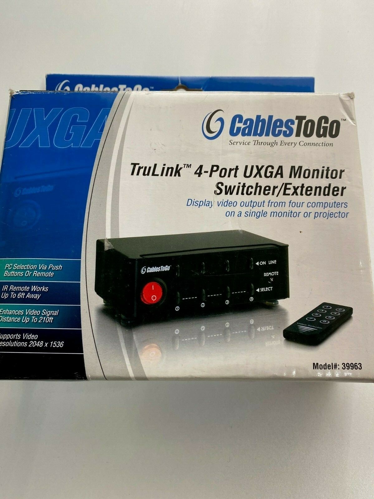 CablesToGo TruLink 4-Port UXGA Monitor Switcher/Extender (39963) - Open Box