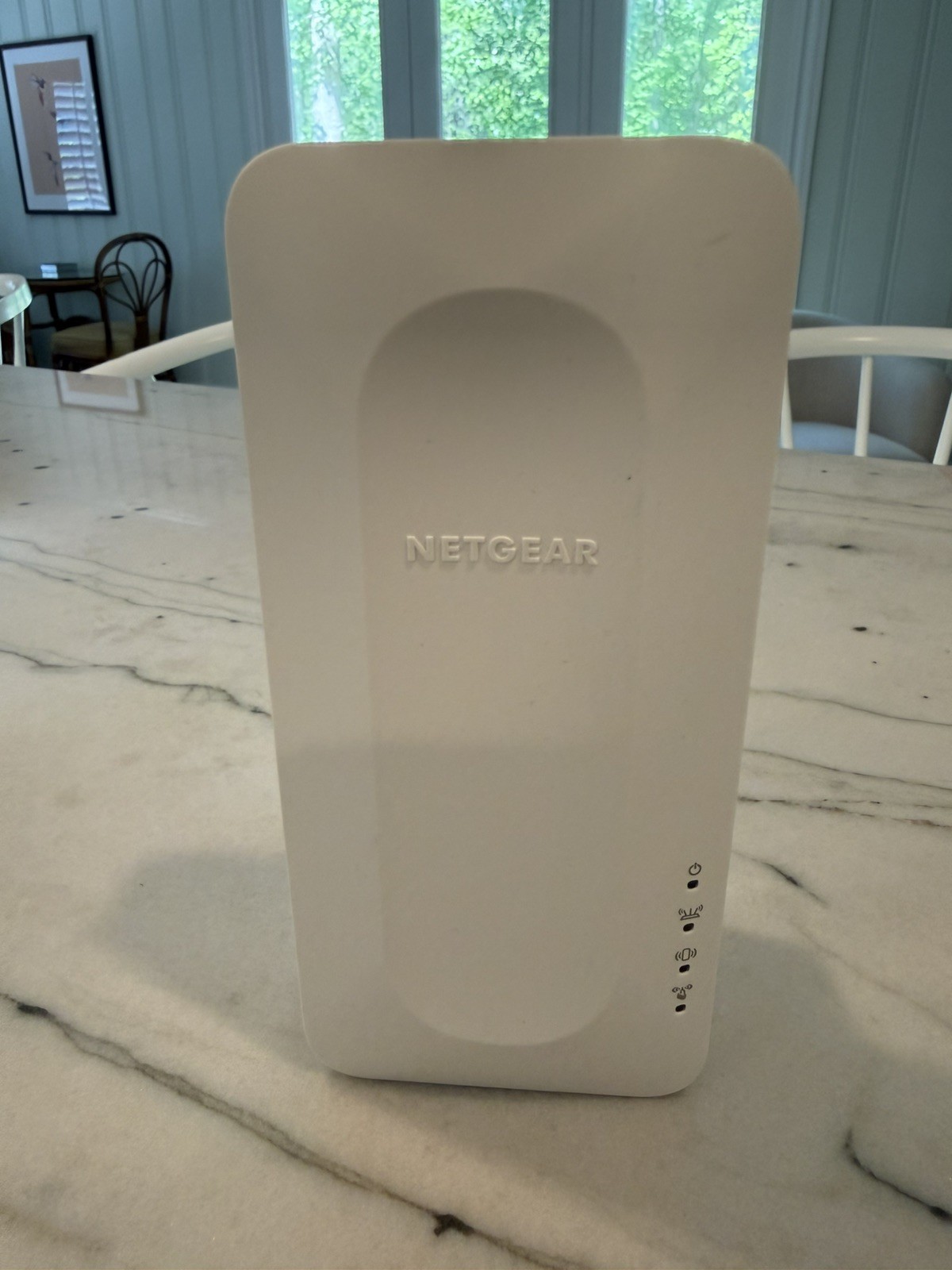 NETGEAR AX1800 EAX15V3 Wallplug Extender WiFi