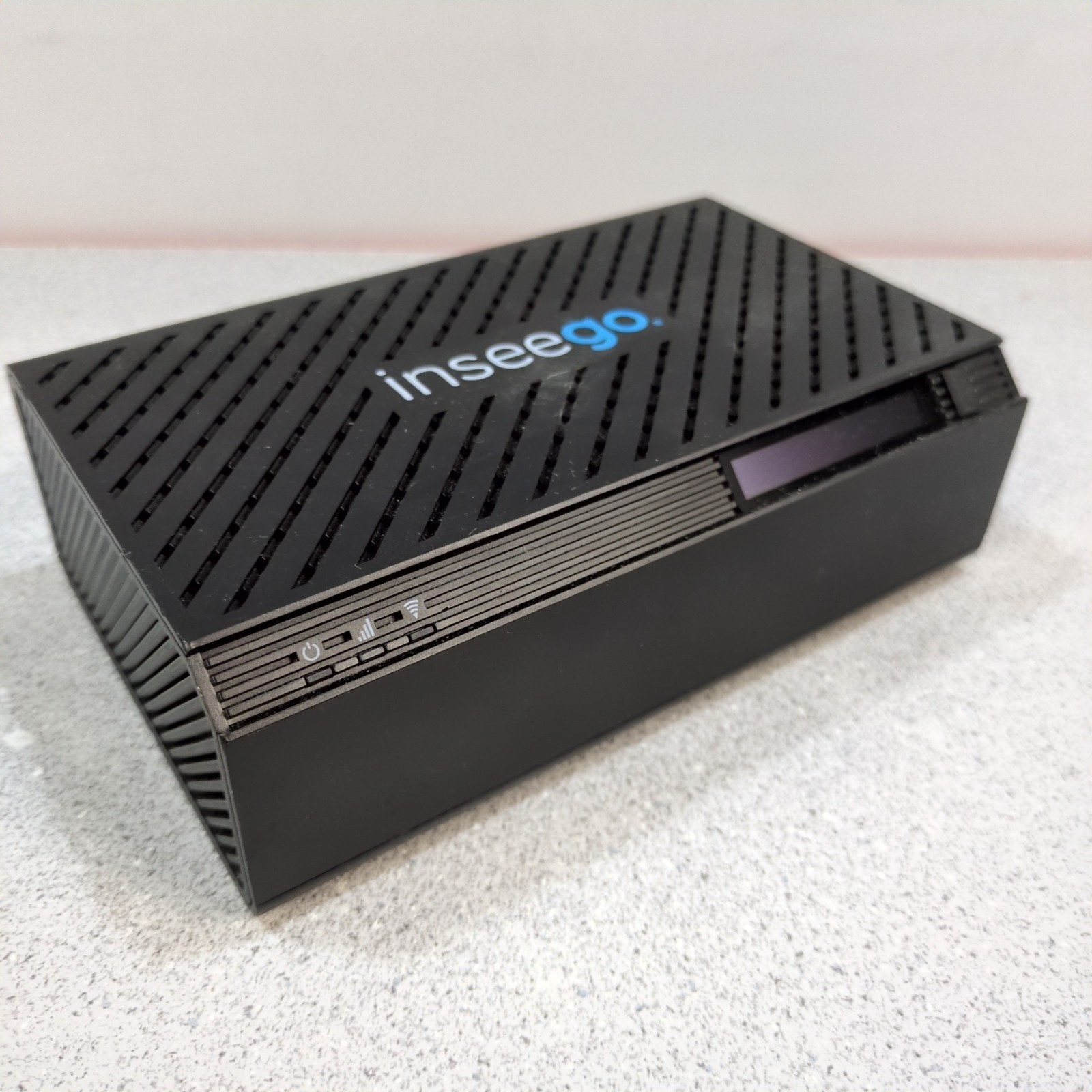 Inseego Wavemaker FX4100 5G 4G LTE Cellular Router FX4120 NO POWER CABLE Or SIM