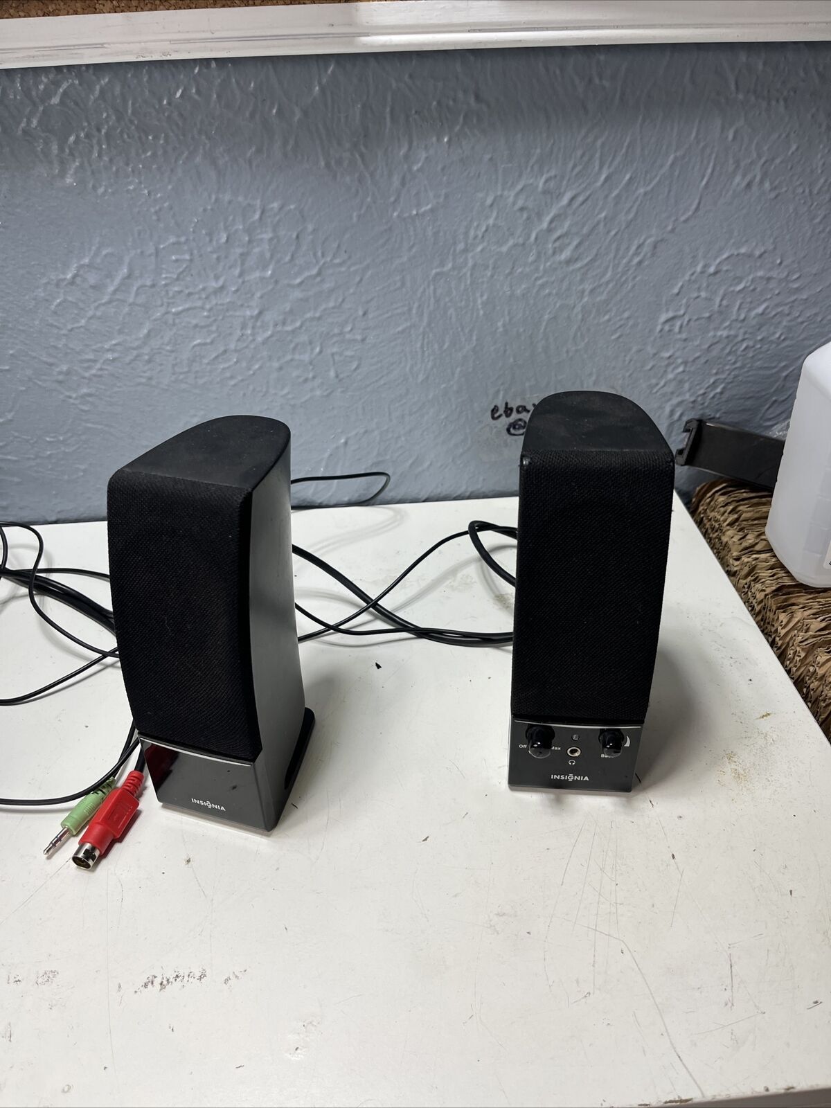 Insignia Computer Speakers