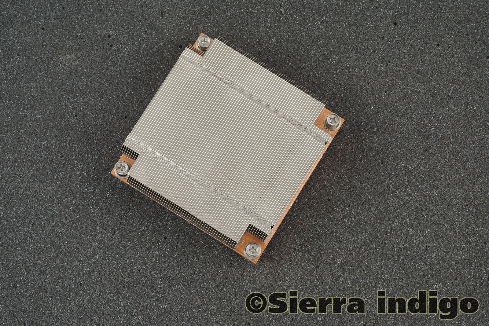 Intel Server Board S5520UR Low Profile Heatsink