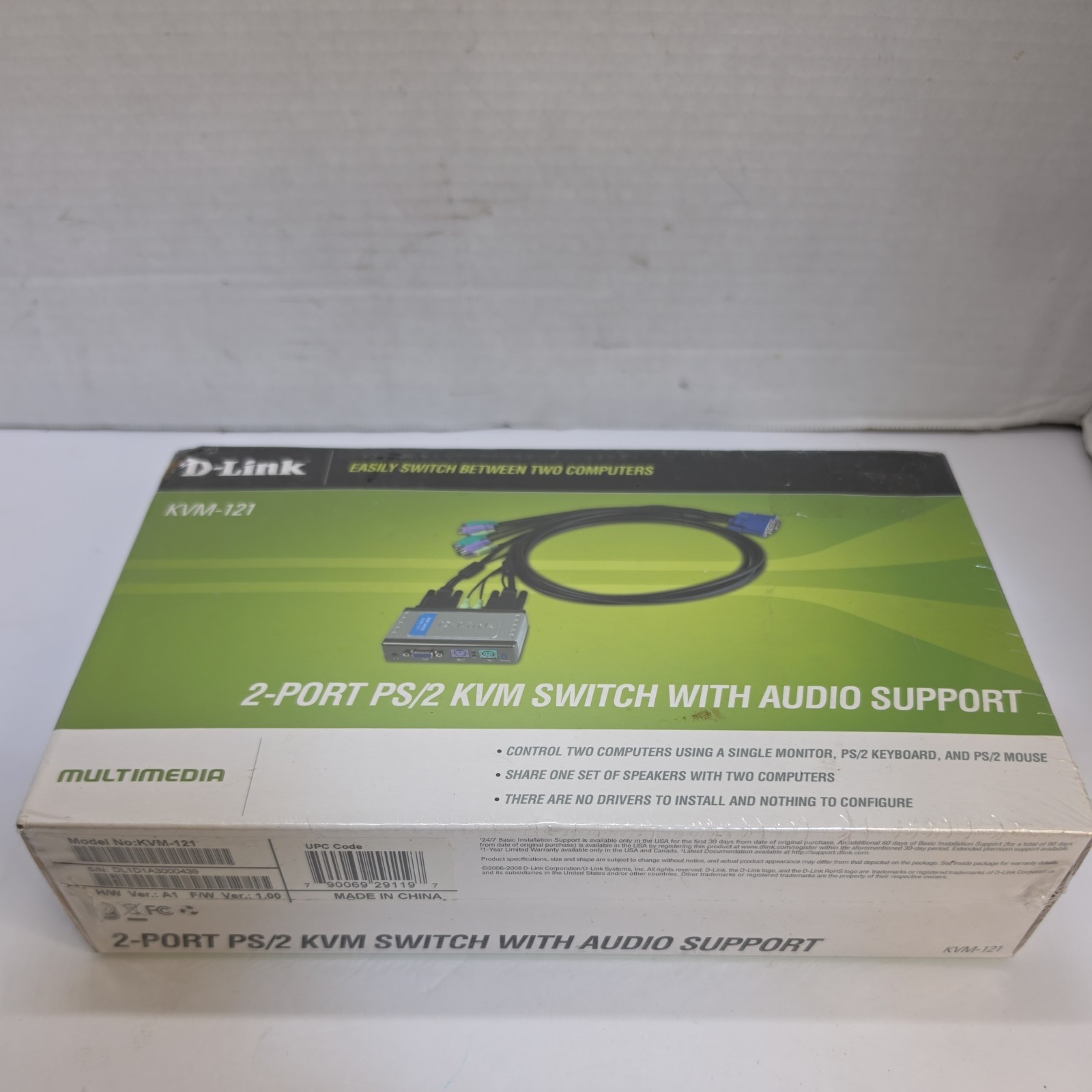 D-Link KVM-121 2-Ports External KVM Switch Control Multiple Computers NEW SEALED