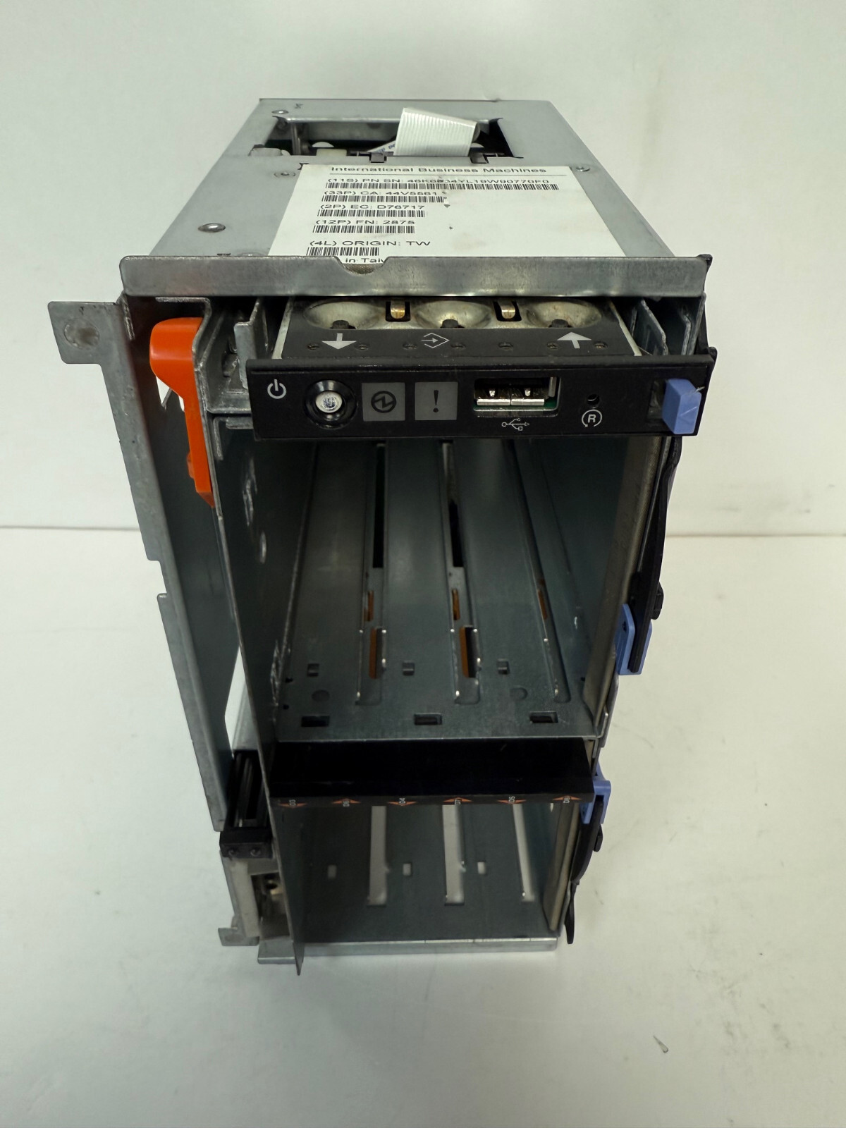IBM 39J4505 44V5561 6 SLOT SAS 3.5" DASD MEDIA BACKPLANE CAGE 8203-E4A