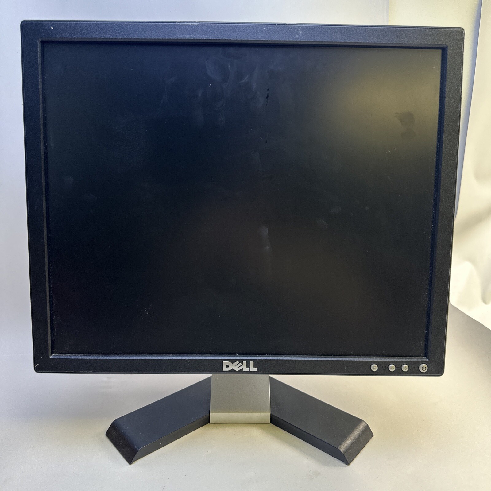 Dell Computer Monitor - No.E177FPF DELL- Turns on