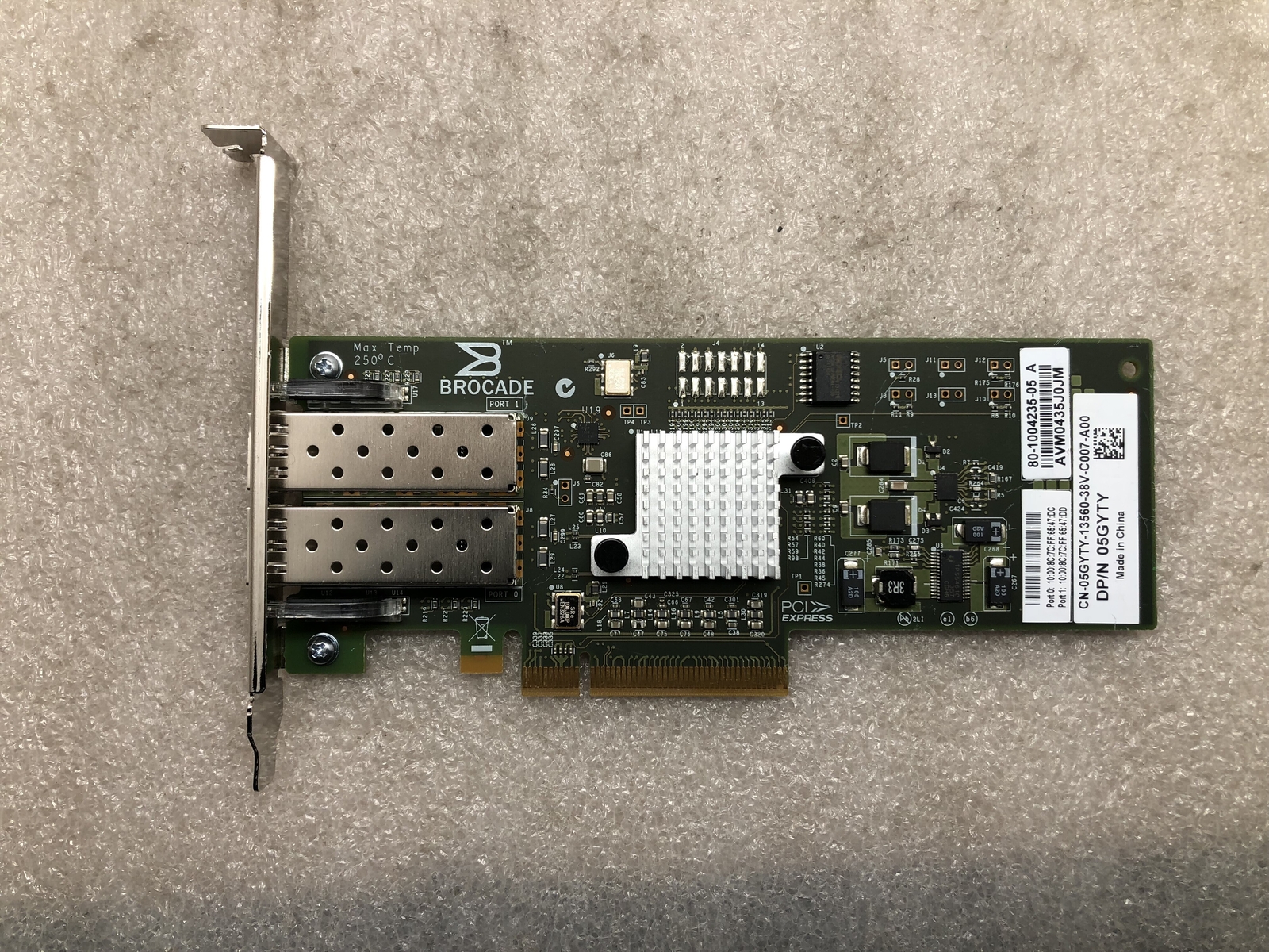 Dell Brocade 8 Gb/s 2-Port PCIe 2.0 x8 FIBRE CHANNEL HBA CARD 826 B DP/N 05GYTY