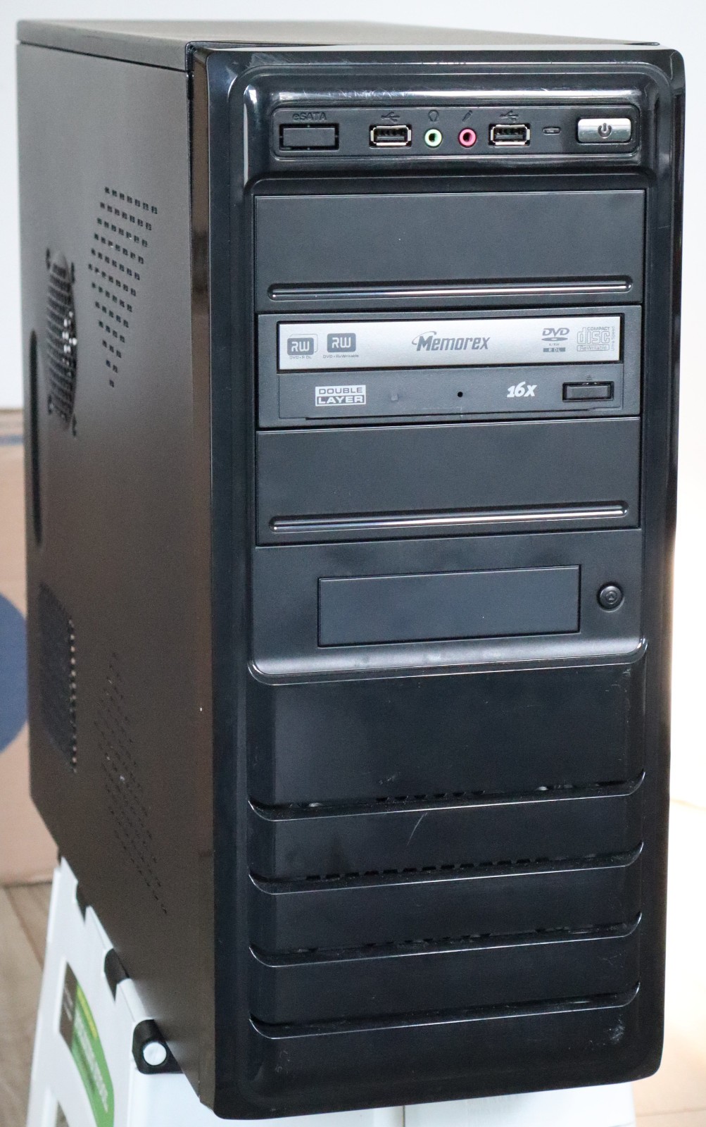 Asus Windows 98 + XP Retro Gaming PC P4 2.66GHz 512MB RAM 128GB SSD NVIDIA MX440