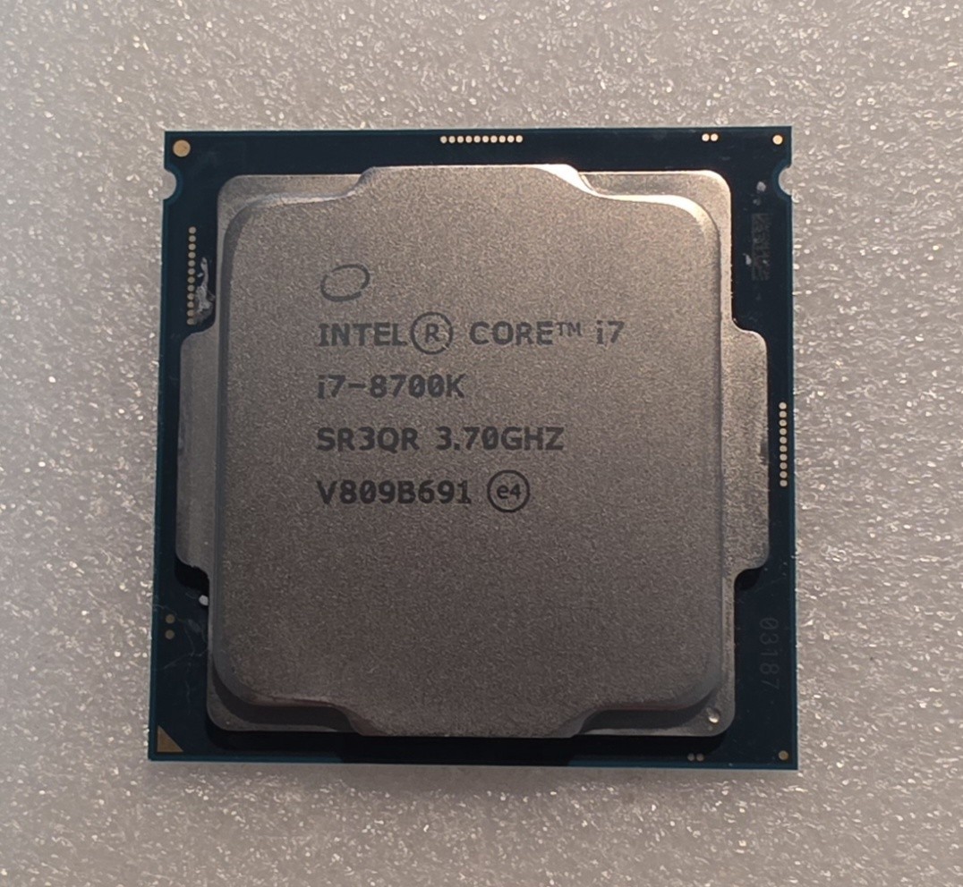 Intel Core i7-8700K Processor (3.7GHz, 6 Cores, LGA 1151) - SR3QR