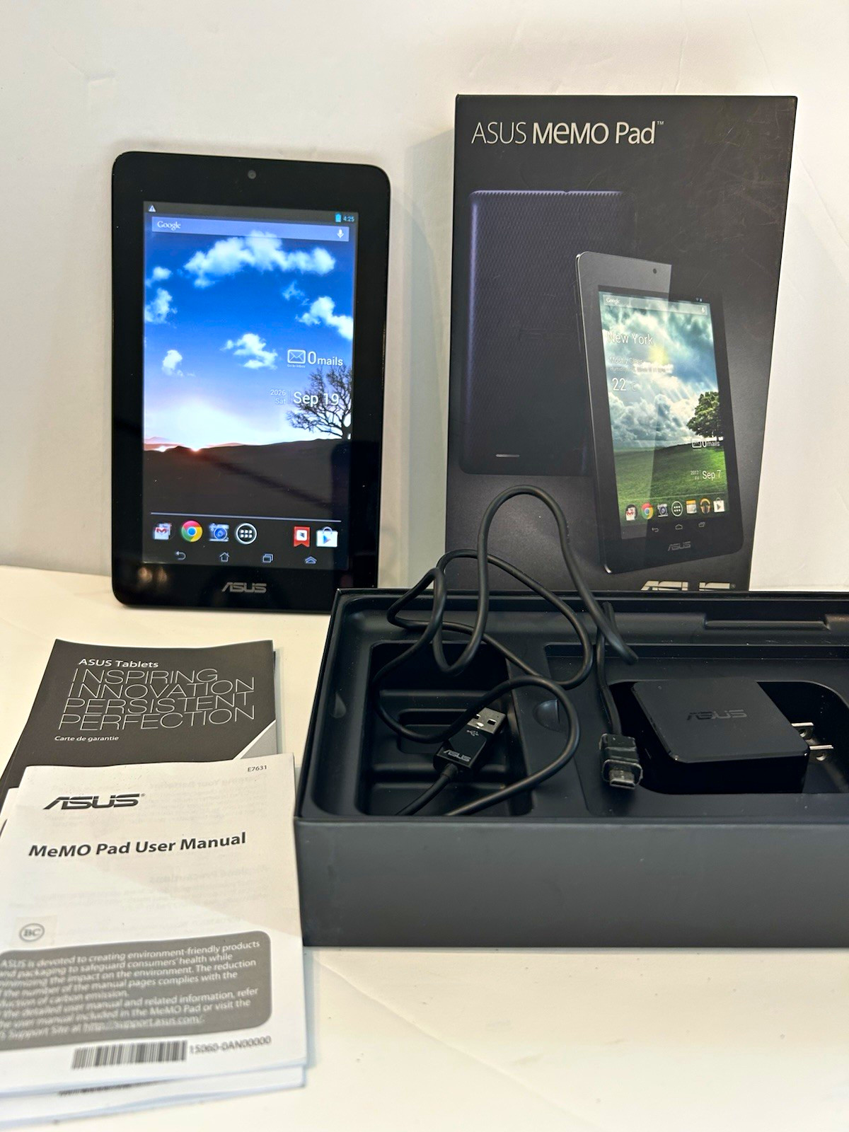 ASUS MeMO Pad ME172V 7" Tablet 16GB Wi-Fi Black Complete With Box Manual CIB