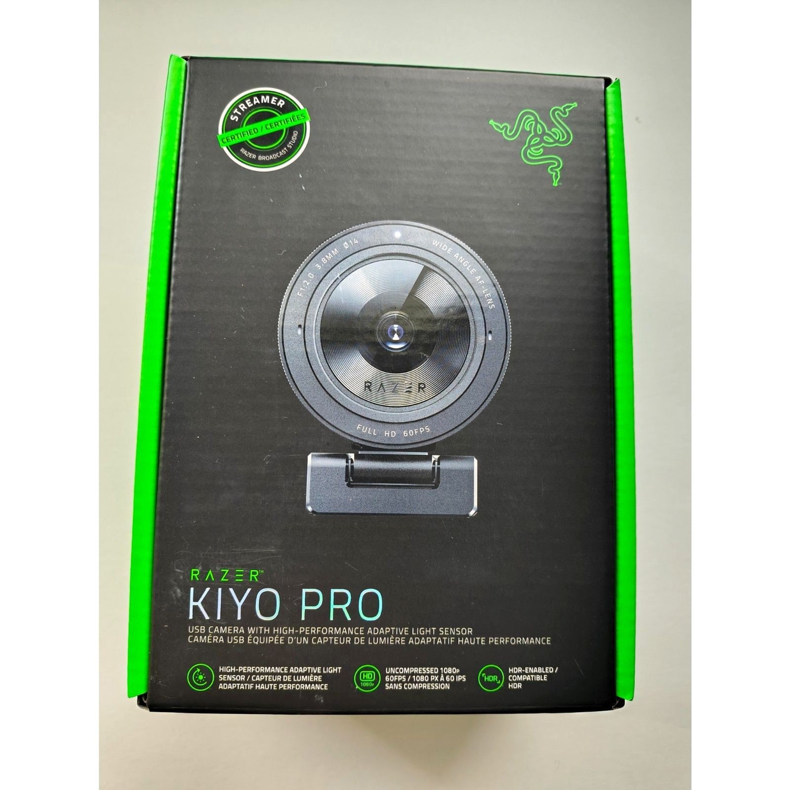 NEW Open box Razer Kiyo Pro Streaming Webcam 1080P @ 60FPS, HDR @ 30FPS Black