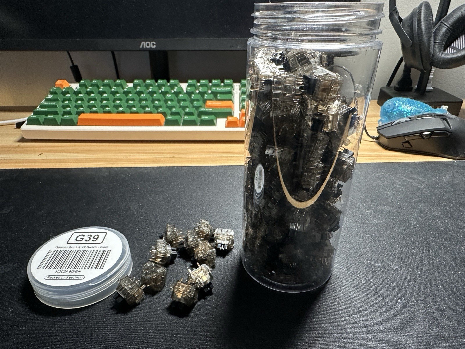 Gateron Black Ink v2 Lubed Keyboard Switches - 110 Pieces