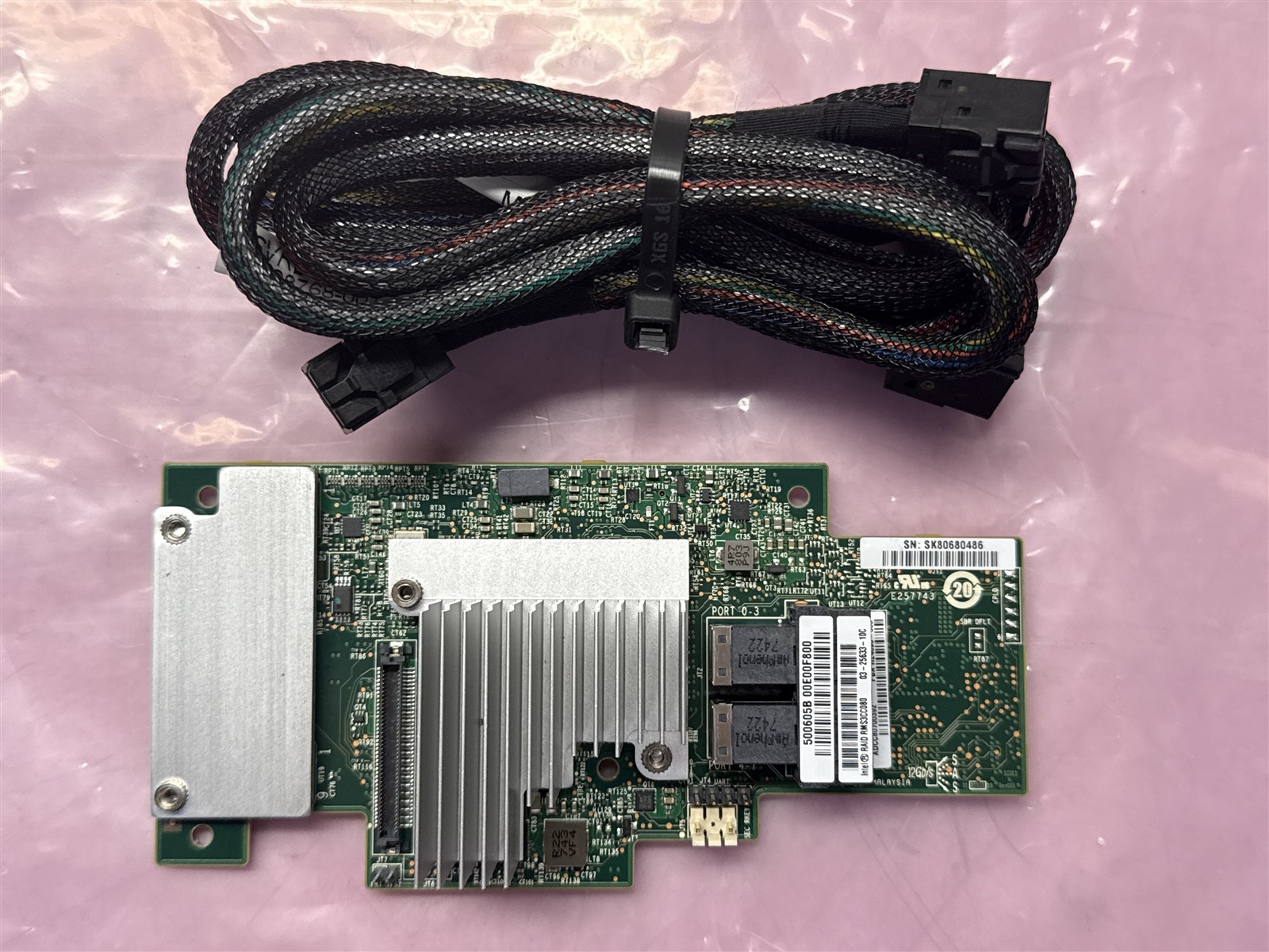 INTEL RMS3CC080 INTEGRATED RAID MODULE H24096-303 W/ 2 MINI SAS CABLES