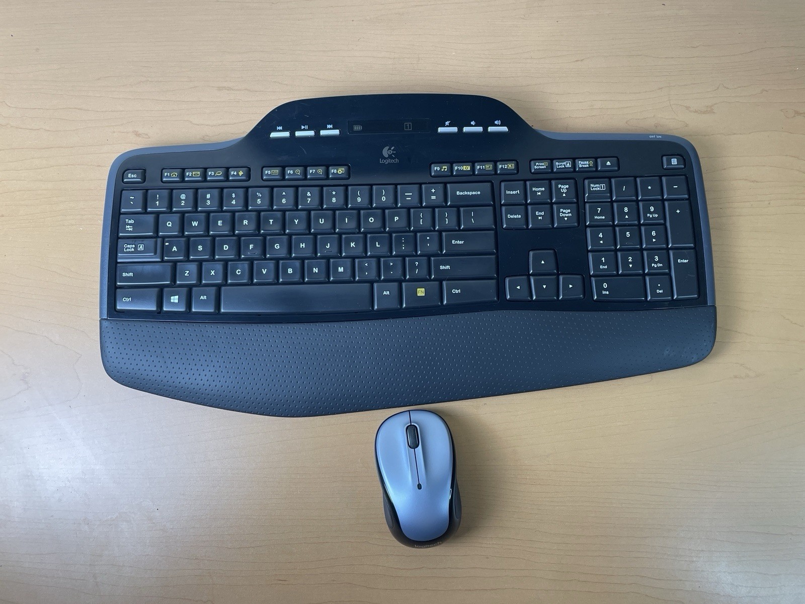 Logitech MK700 Wireless Keyboard & M325S Mouse with Unifying USB Receiver Works