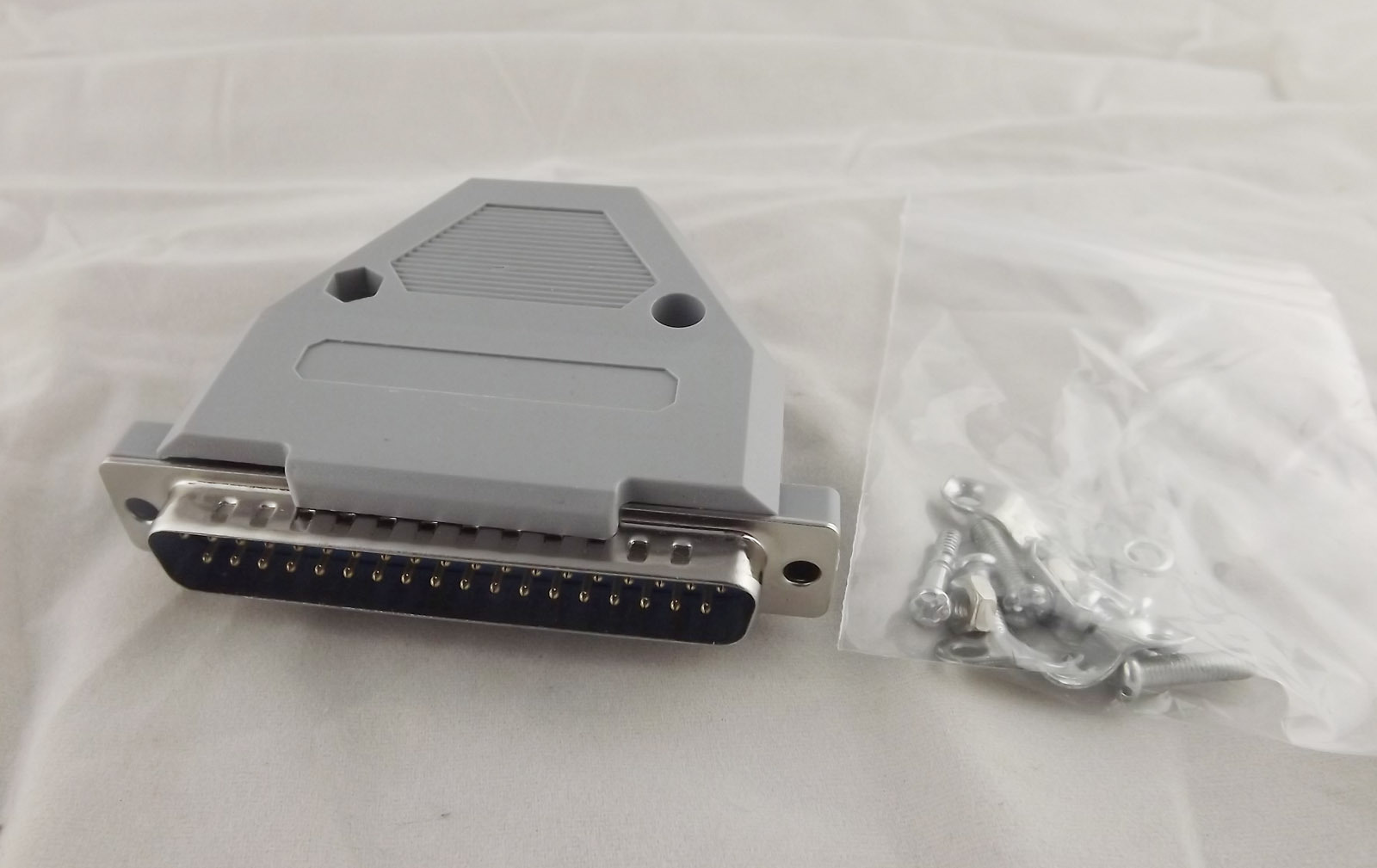 10pcs DB37 Male Plug 37 Pin 2 Rows D-SUB Connector Plastic Hood Cover Backshell