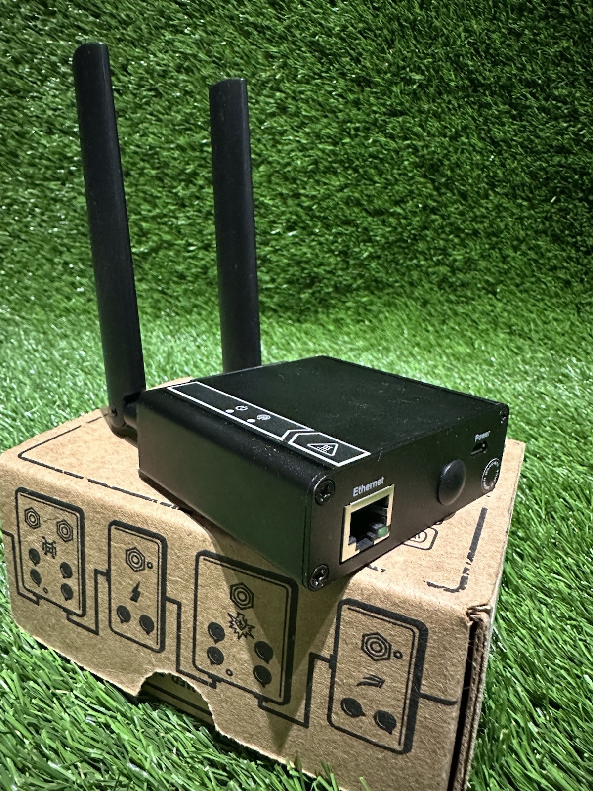 Protectli IDG400 4G LTE Modem AMIT EC25-AF w/ Dual Antennas – Works w/ Vault