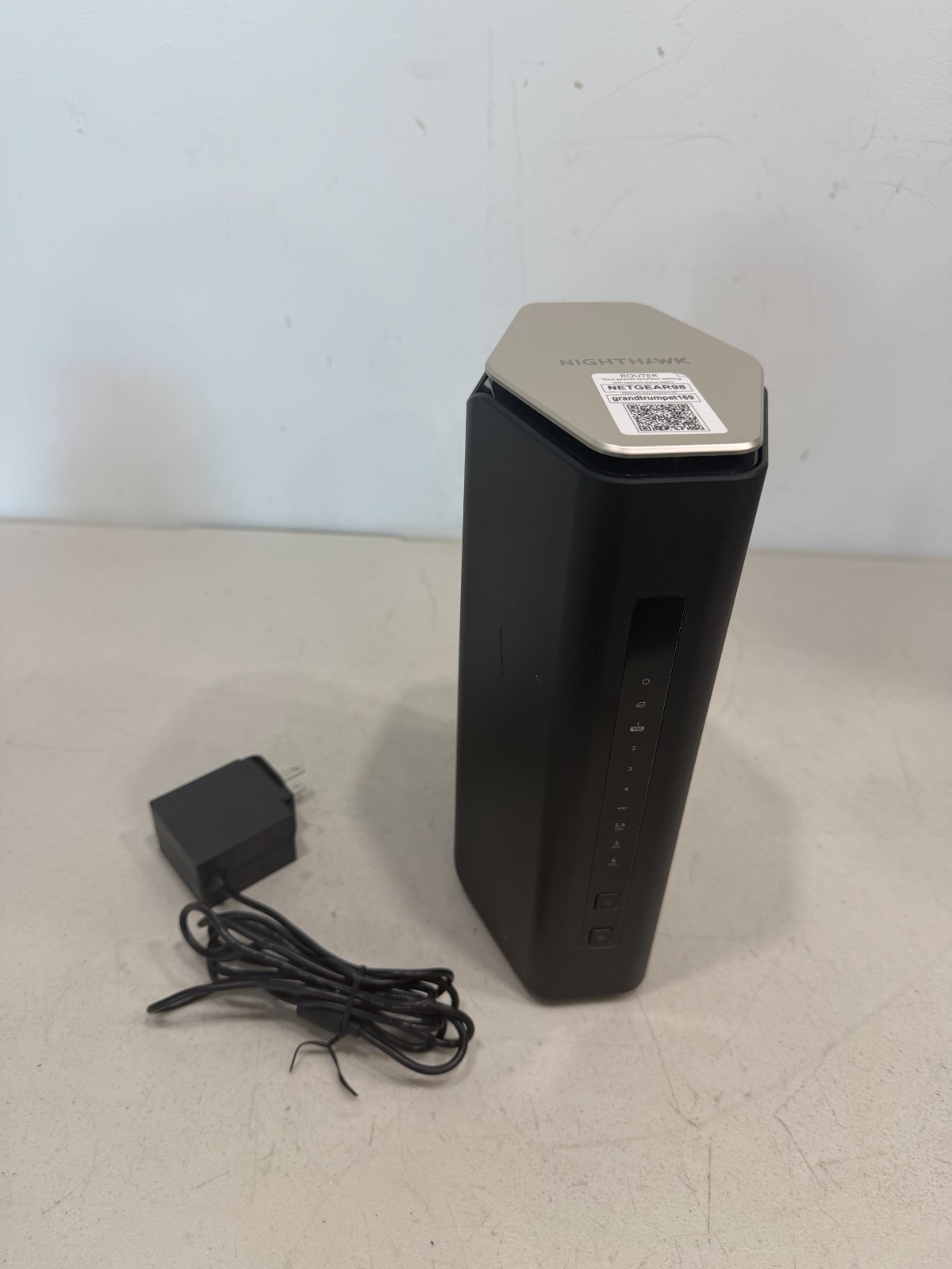 Defective NETGEAR Nighthawk RS600 Wifi 7 Tri-Band Router