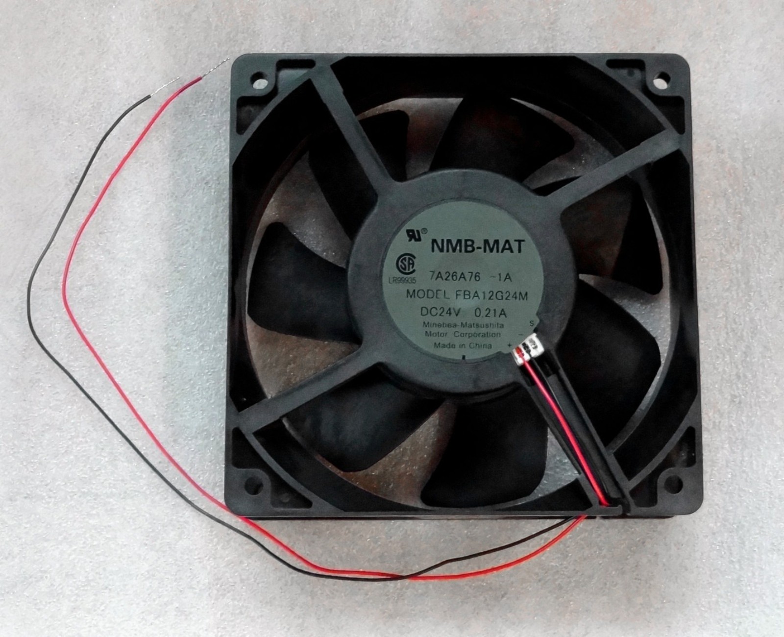 1pcs NMB-MAT (Panaflo) 120mmx38mm Fan 24V DC Bare Leads Matsushita FBA12G24M NEW