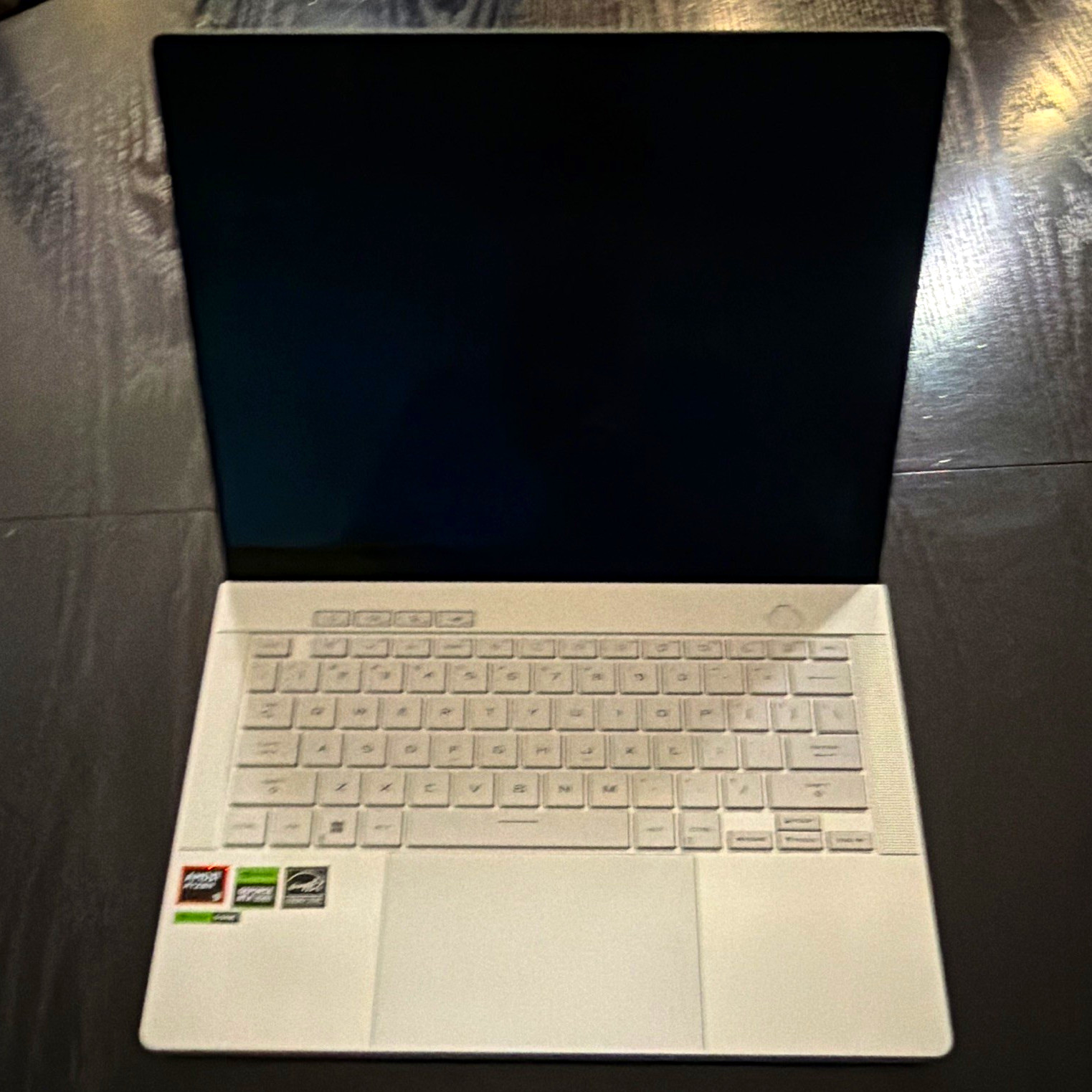 ASUS ROG Zephyrus G14 (2024) - Ryzen 9, RTX 4070, 16GB RAM, 1TB SSD