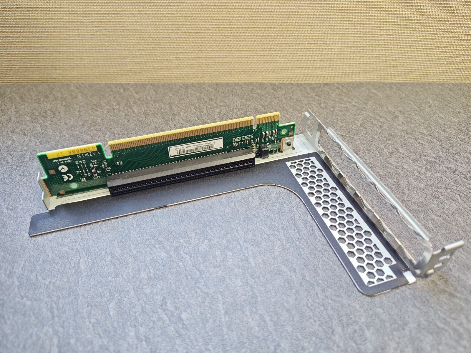 [Lot of 4] IBM PCI-E X16 Riser Card & Mounting Bracket 43V6939 43V7066 43W8886