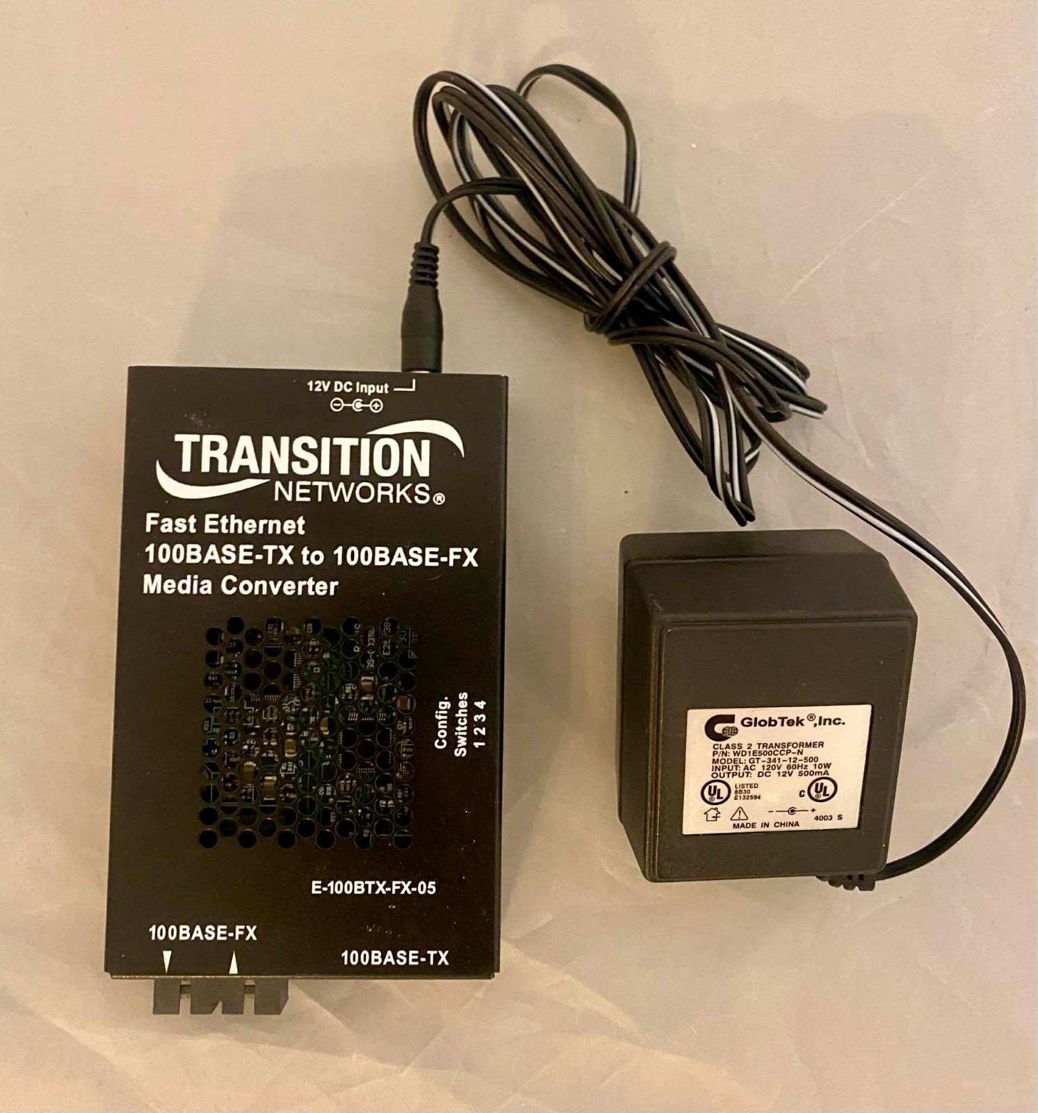 Transition Networks E-100BTX-FX-05 Fast Ethernet Fiber Media Converter w Adapter
