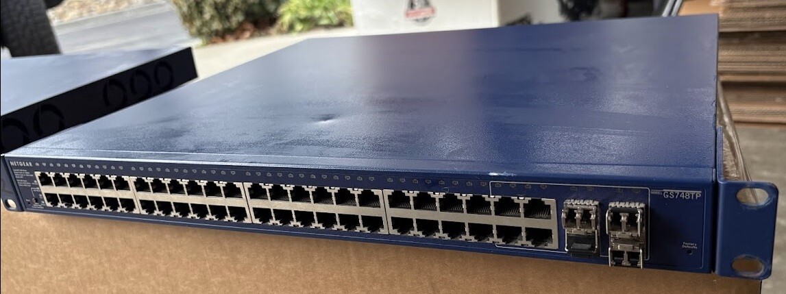 NETGEAR GS748Tv1 48-Port Gigabit Ethernet Smart Switch with 2 Copper and 2...